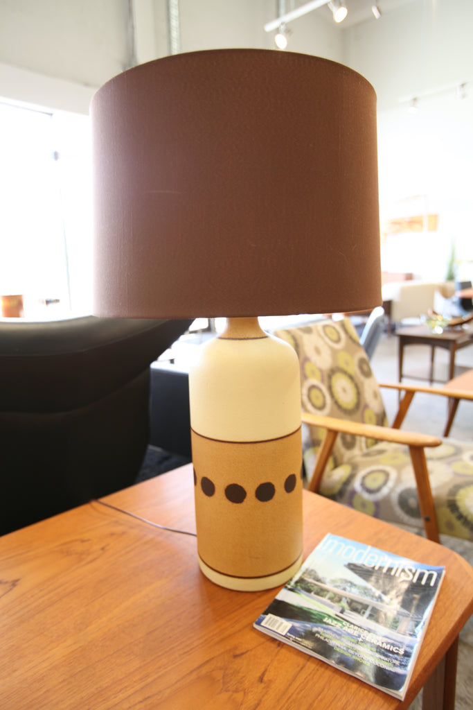 Vintage Table Lamp (30"H x 17" Dia shade, 7.5" Dia Base)