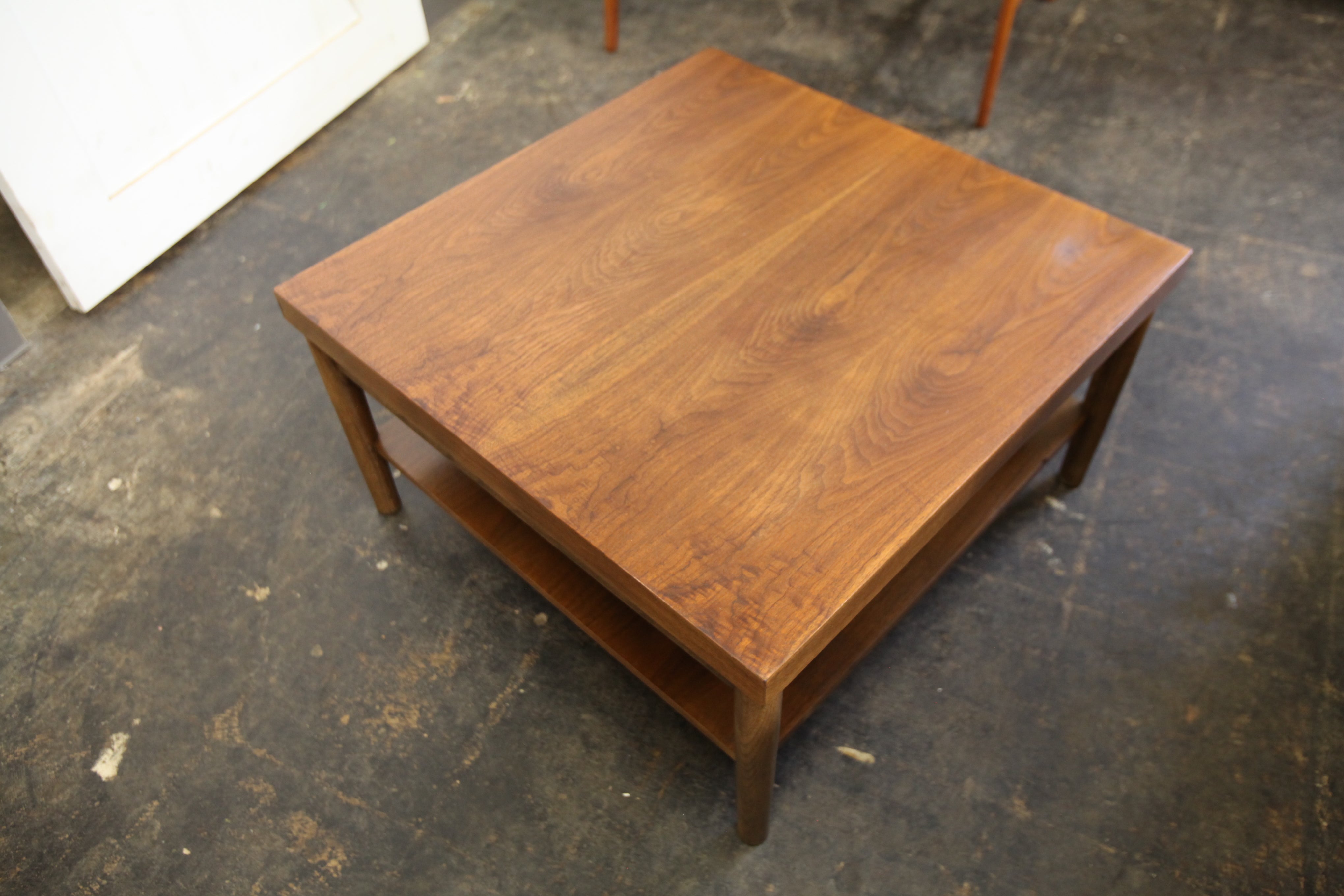Vintage Square Walnut Coffe Table / Side Table (30"x 30" x 16"H)