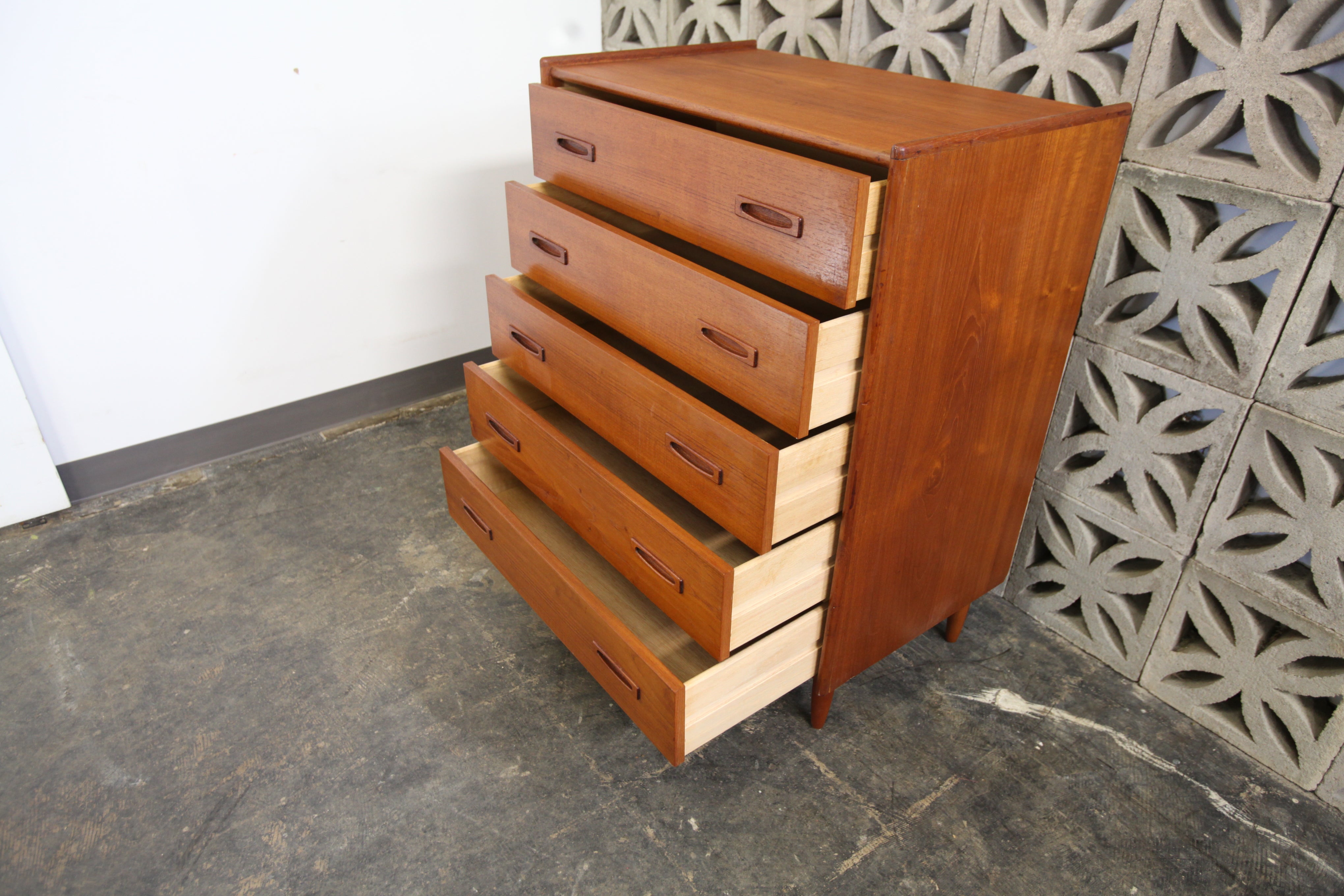 Vintage Teak 5 Drawer Tallboy Dresser (31"W x 19"D x 39.5"H)