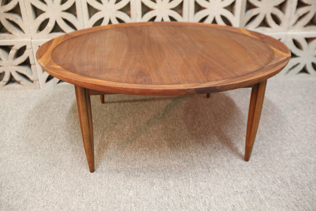 Vintage Deilcraft Round Walnut Coffee Table (38" Dia x 15.5"H)