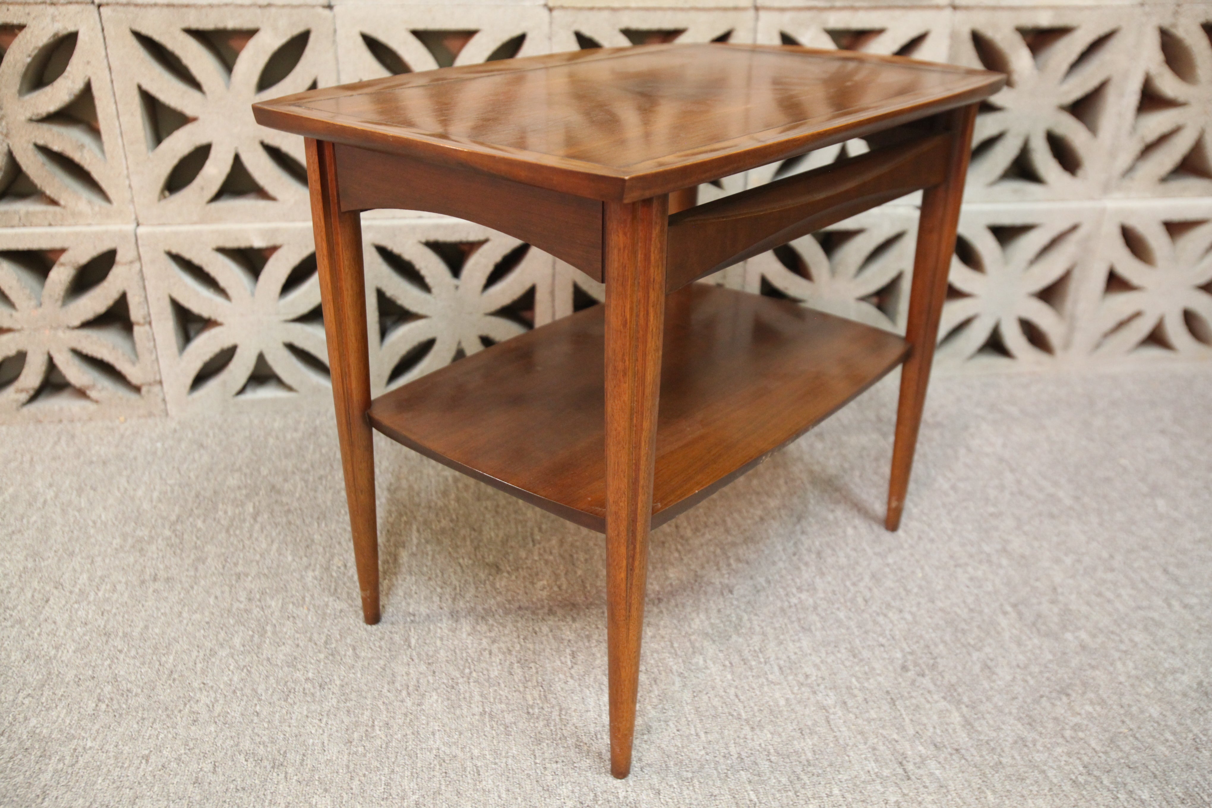 Vintage Deilcraft Walnut End Table (28"x18"x22.25"H)