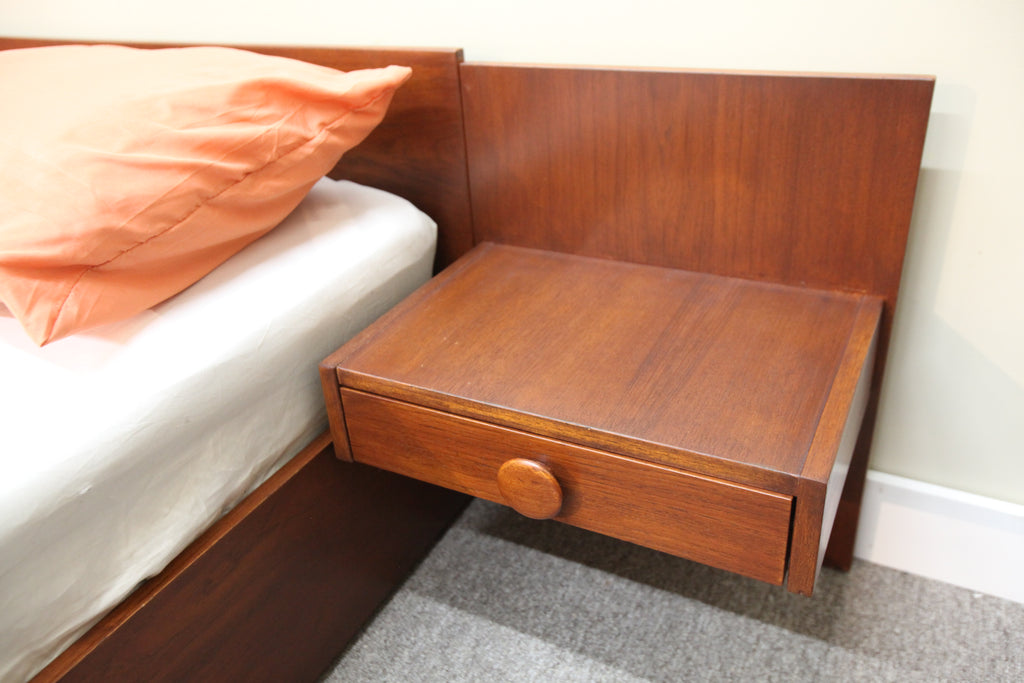 Vintage Teak Queen Bed w/ Floating Night Stands (98"W x 22"H x 82.5"L)