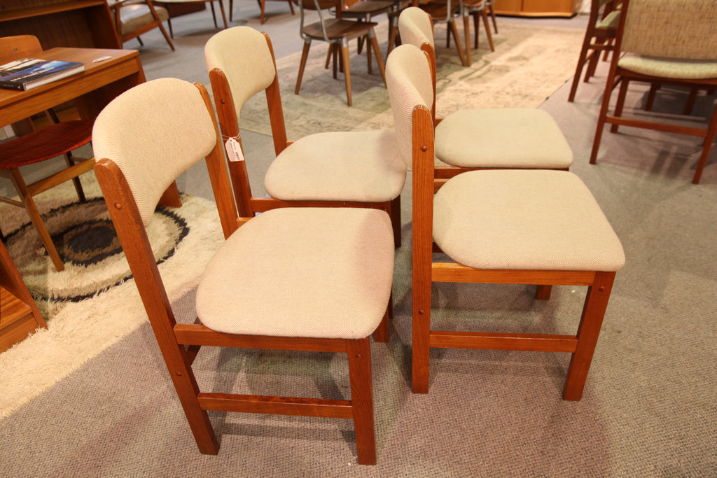Set of 4 Vintage Teak Benny Linden Dining Chairs