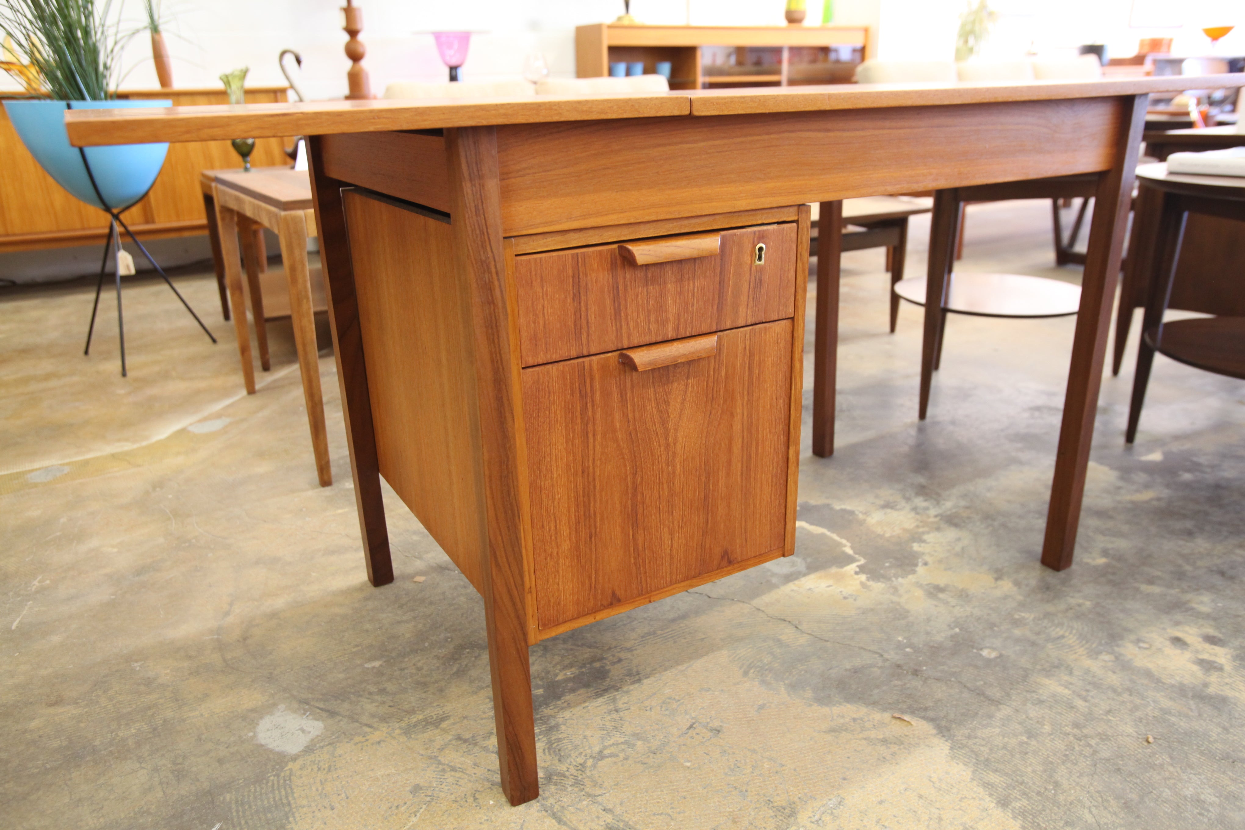 Vintage Danish Teak Dropleaf Desk (59"x25")(40"x25") 28.5"H)