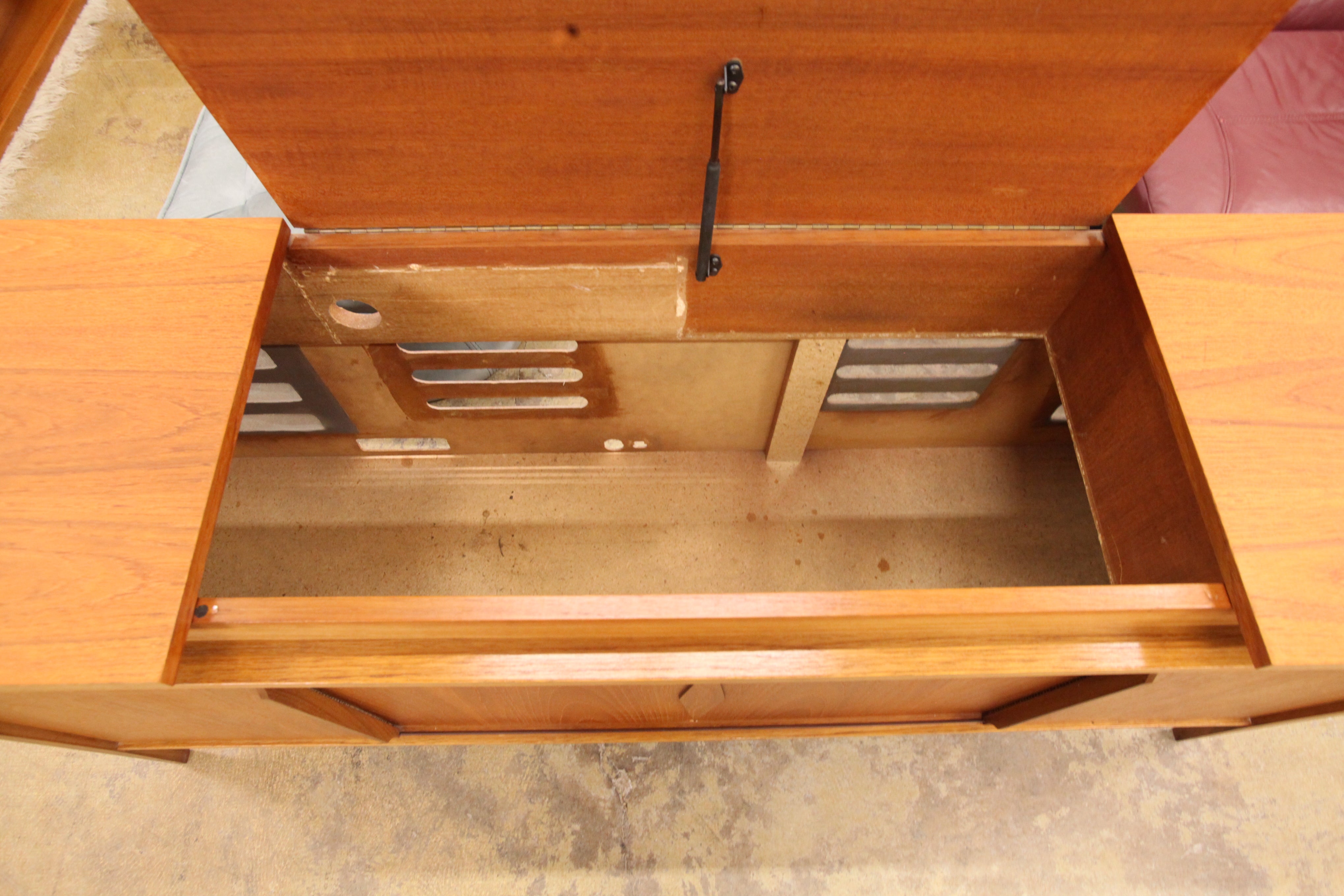 Vintage Teak Stereo Cabinet / Sideboard (60"L x 16"D x 26.5"H)