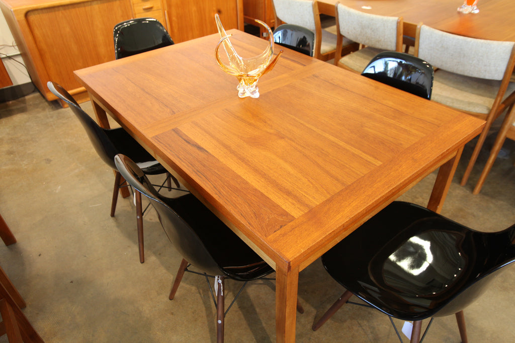 Danish Teak Extension Dining Table (94.5" x 35.5") (55" x 35.5") 28.75"H