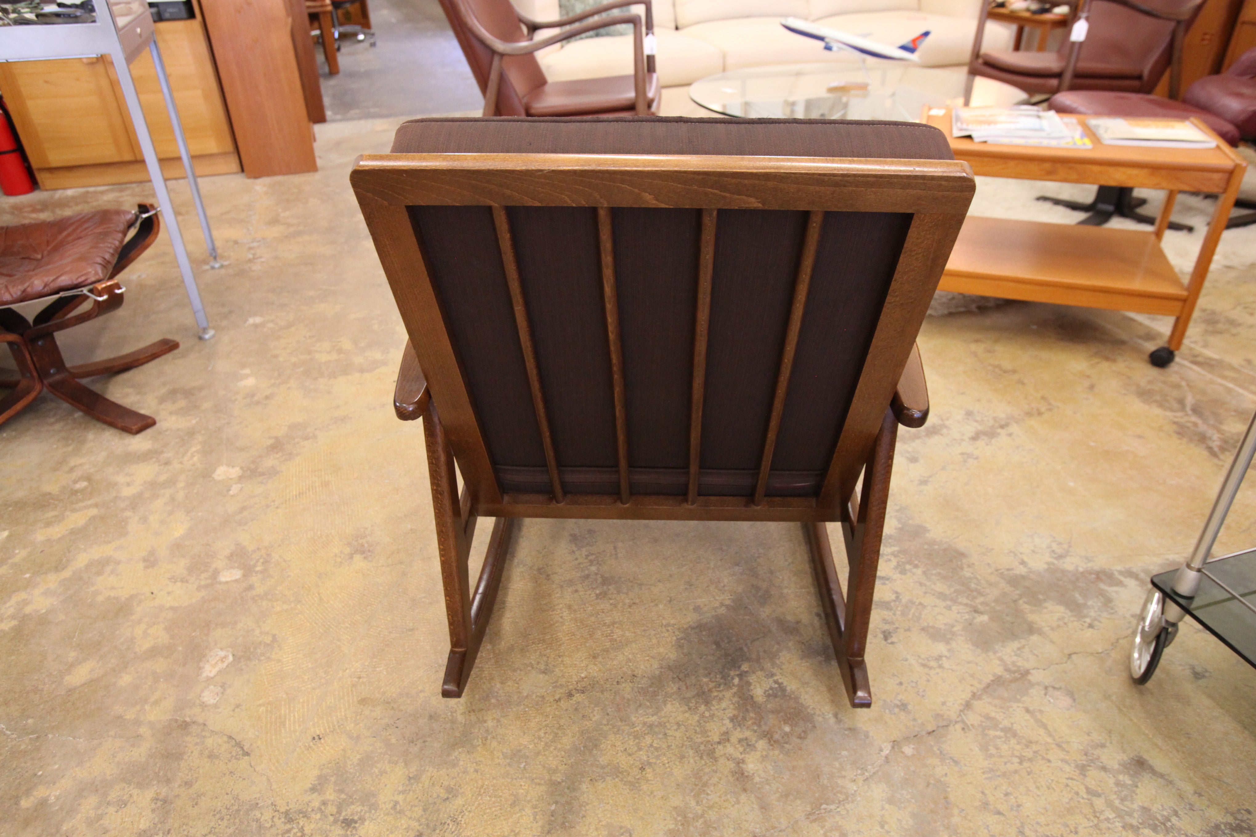 Vintage Walnut Rocking Chair (26.5"W x 31"H x 32"D)