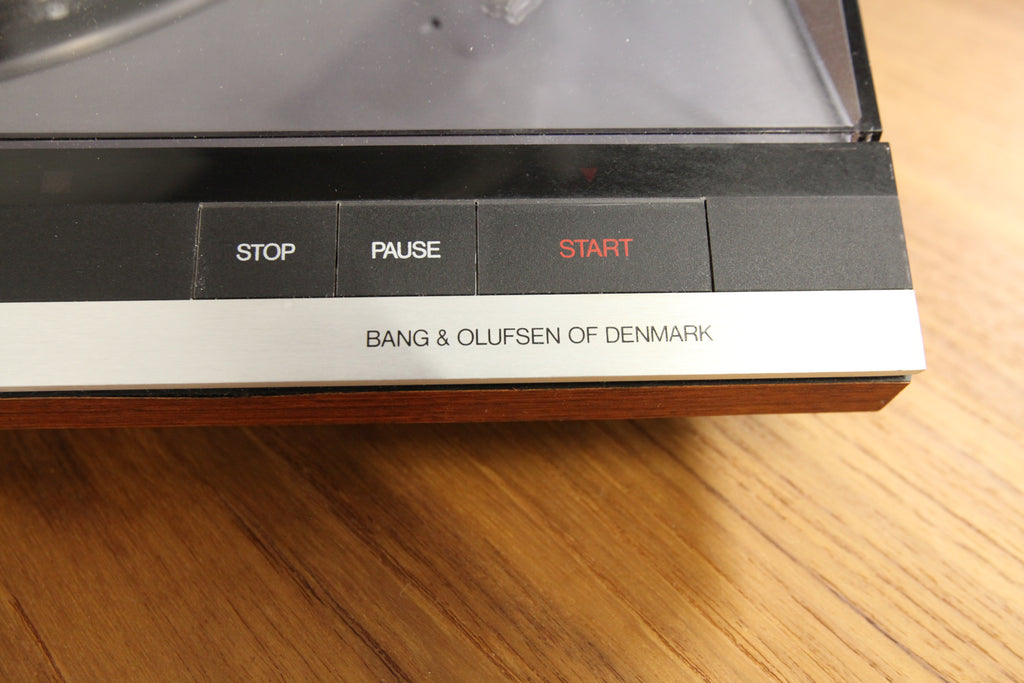 Vintage Bang & Olufsen Beogram 3404 Turntable