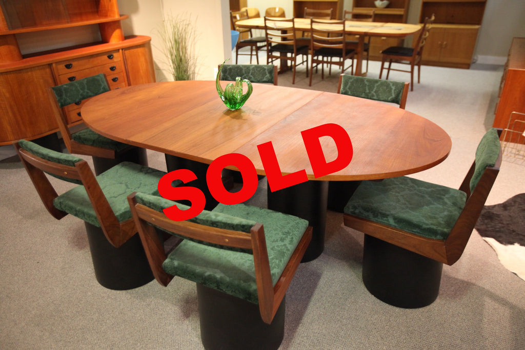 RS Associates Teak Table and 6 Swivel Chairs Set (1971 one owner)