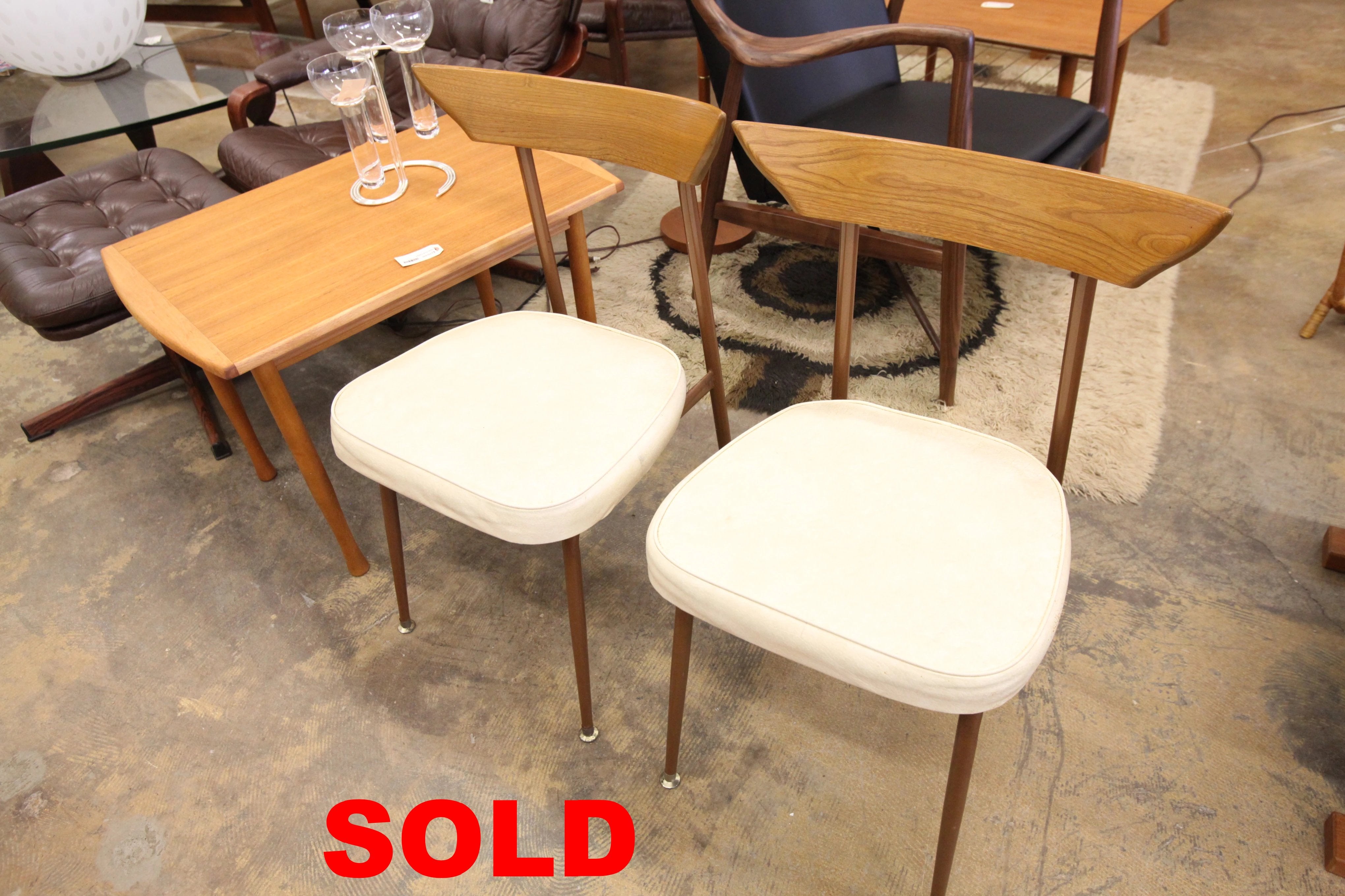 Set of 2 Funky Vintage Kitchen Chairs w/ Wood Backs and Vinyl Seats