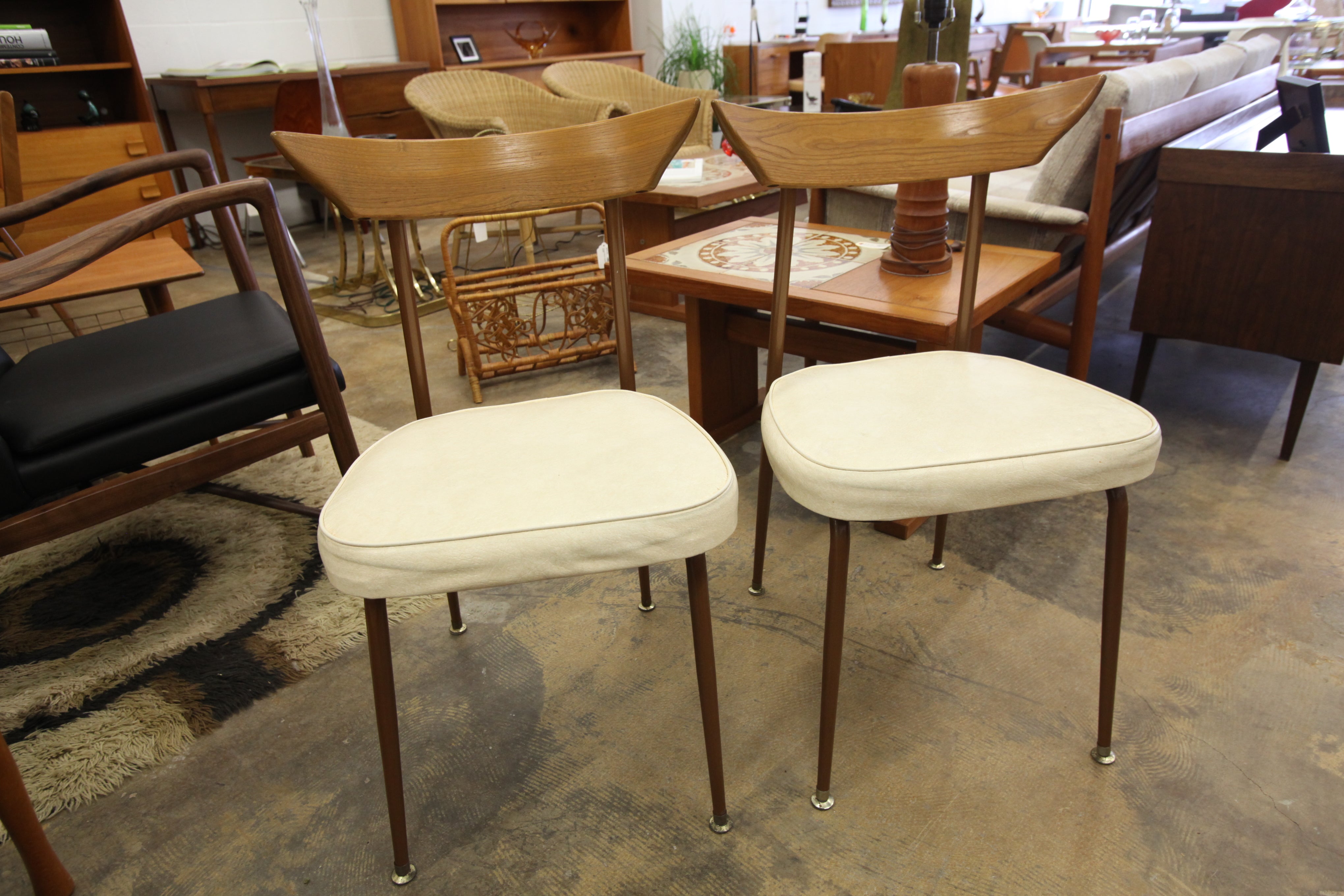 Set of 2 Funky Vintage Kitchen Chairs w/ Wood Backs and Vinyl Seats