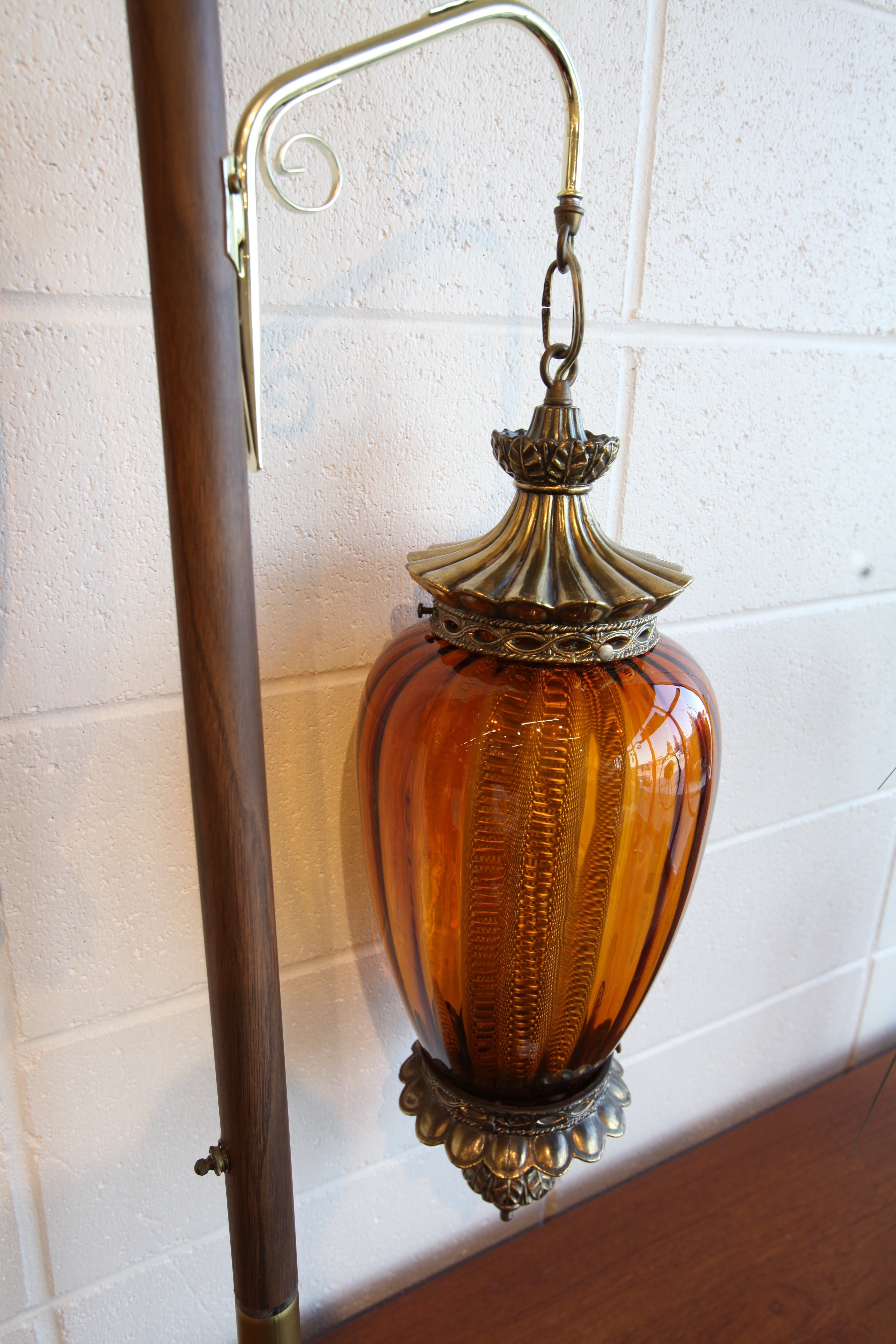 Vintage Pole Lamp (Approx 94"-102" Adjustable Height x 24"W)