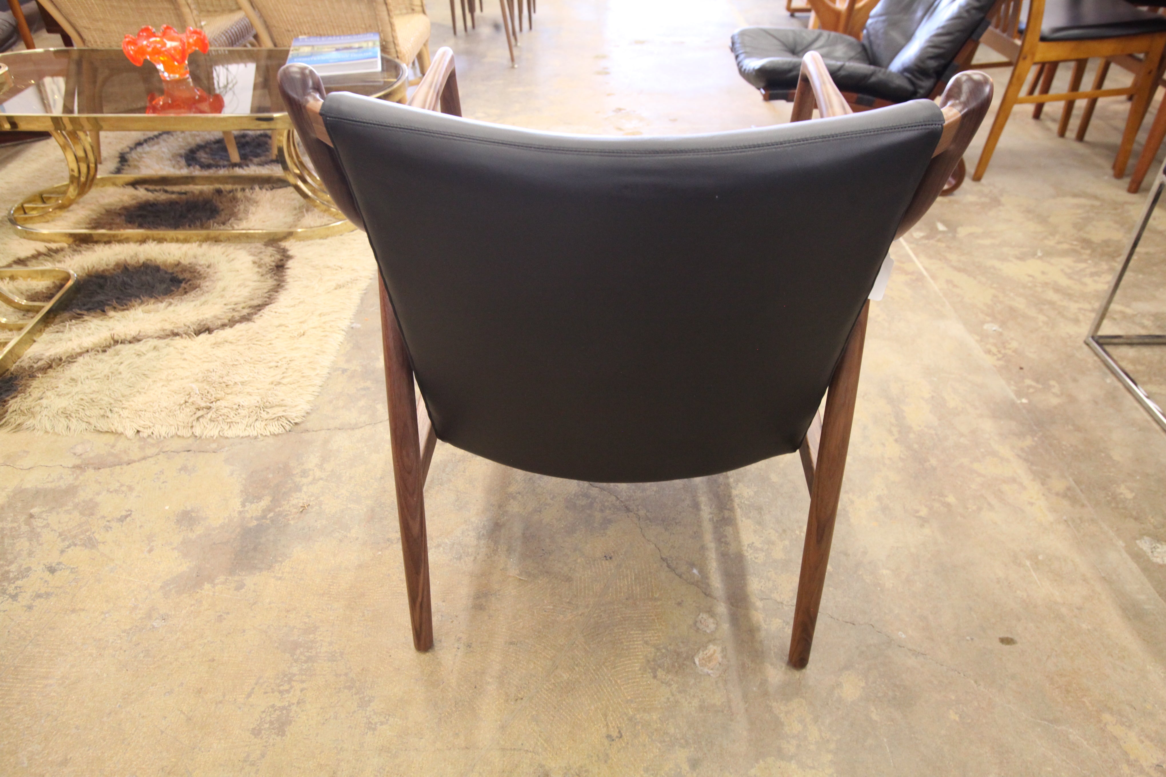 Beautiful Black Leather NV45 Finn Juhl Replica Walnut Lounge Chair