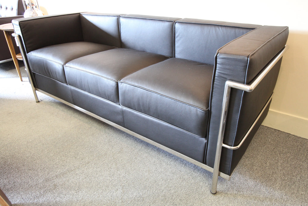 Le Corbusier Replica 3 Seater Sofa (Black Leather) 72"W x 27.5"D x 27"H)