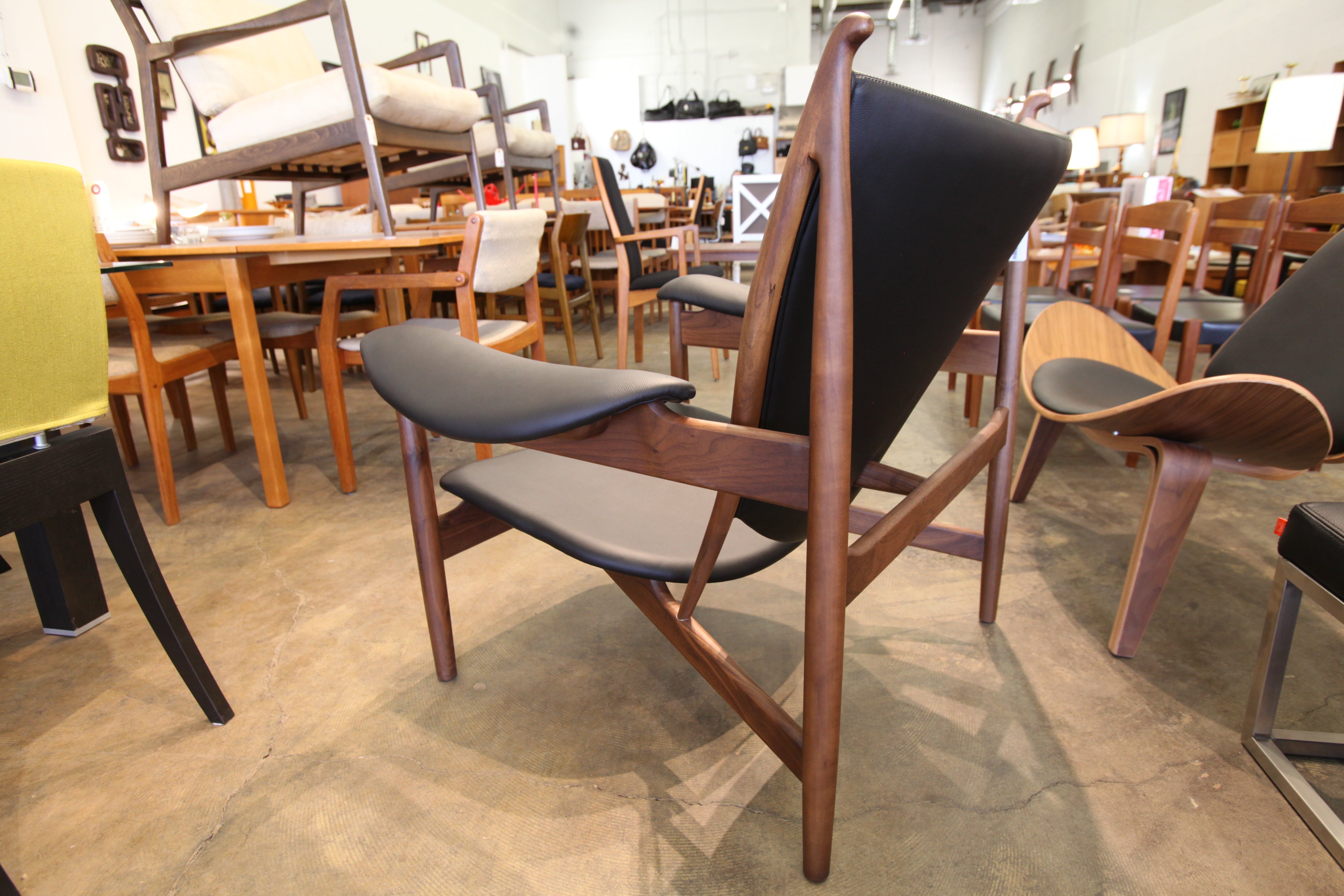 High Quality Replica Finn Juhl Chieftan Chair (40"W x 36"D x 37.25"H)