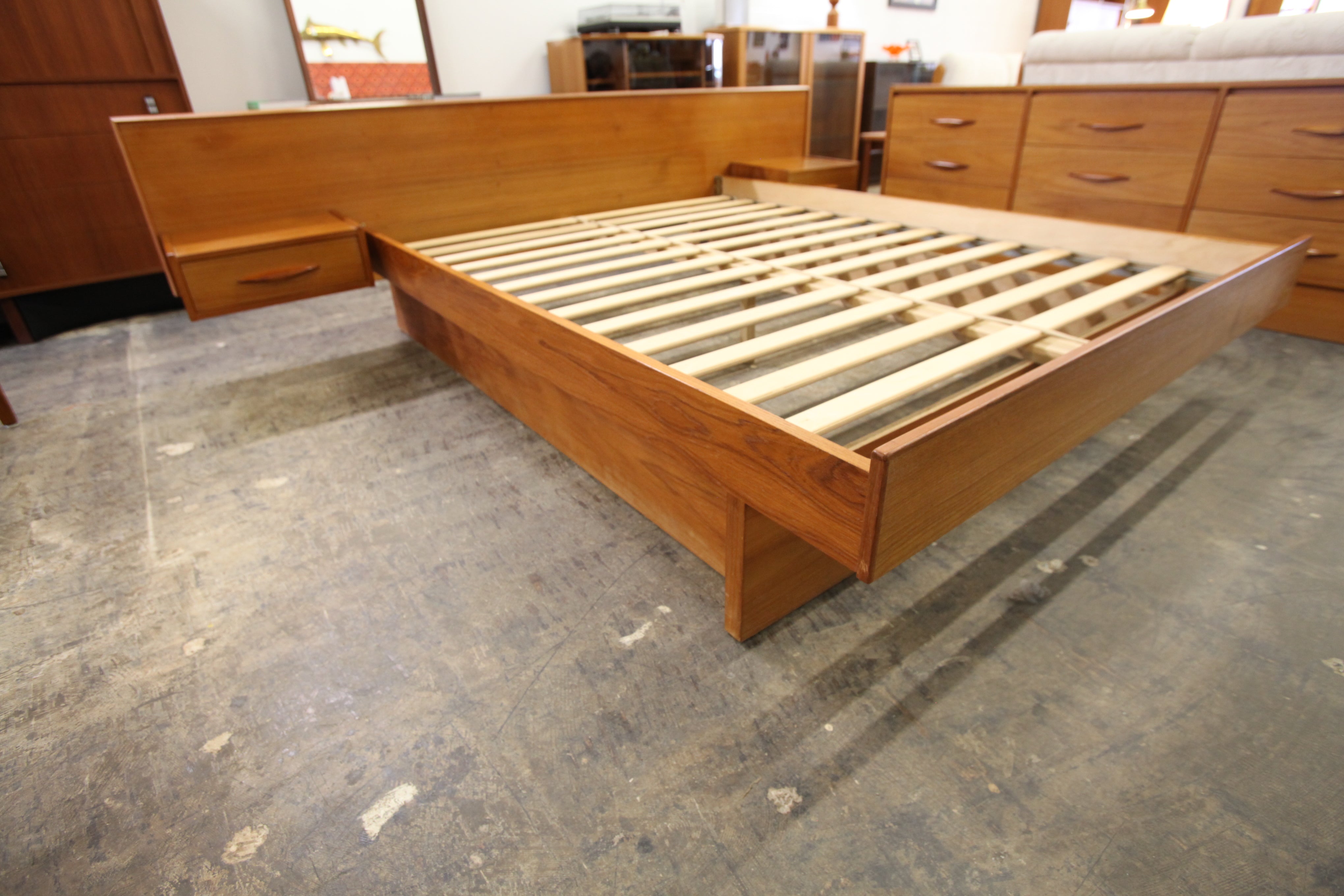 Vintage Teak Queen Size bed w/ Floating Night Stands (105"W x 82.5"D x 29"H)