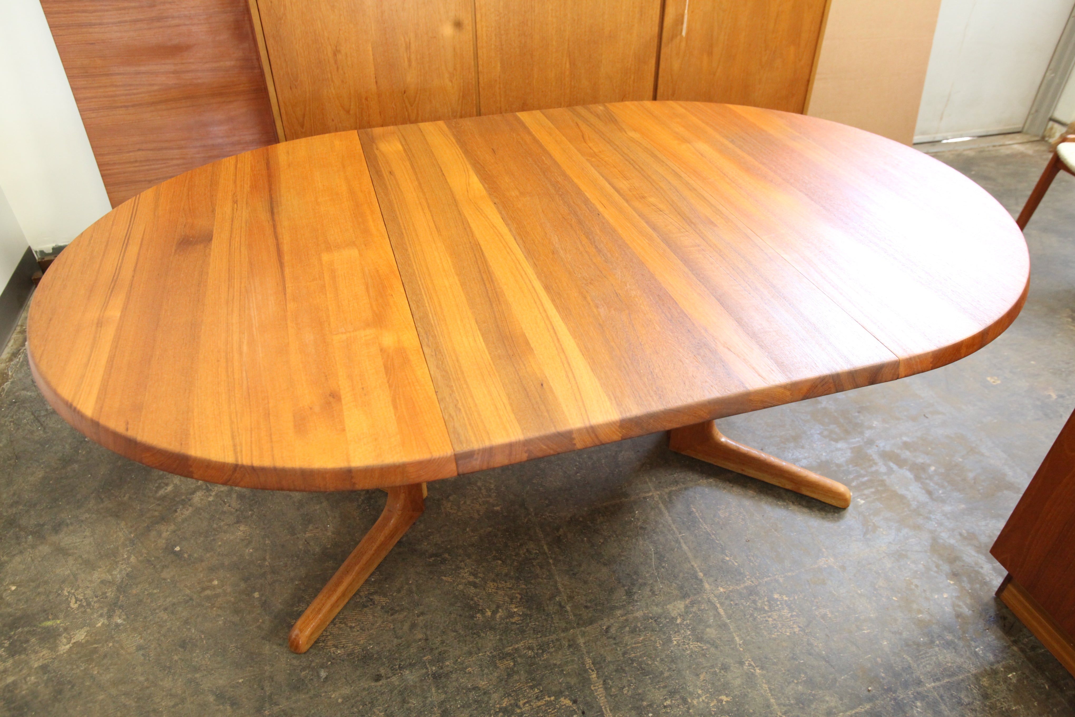 Vintage Round "Rare Solid Teak" Dining Table w/ Large Leaf (46.5" Dia. or 72"x46.5" w/ Leaf)