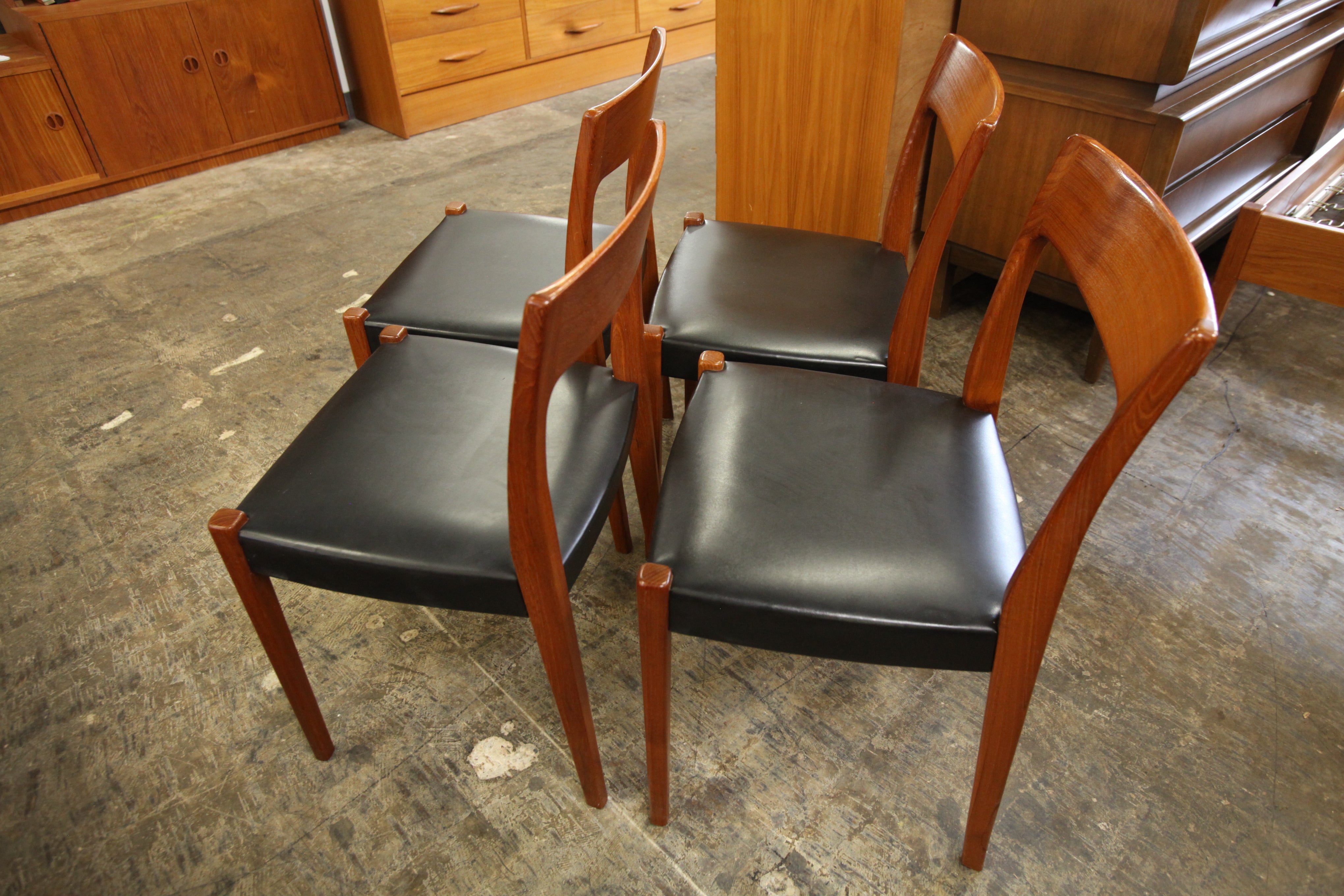 Beautiful Set of 4 Vintage Svegards Markaryd Swedish Teak Dining Chairs