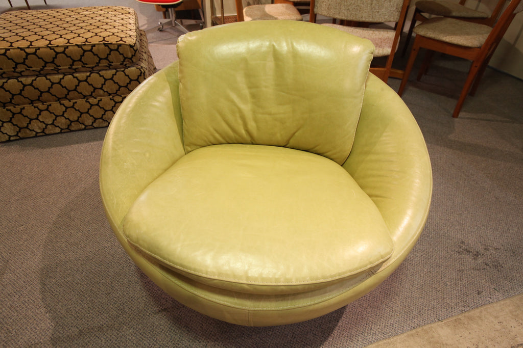 Leather Swivel Chair (Light Green)