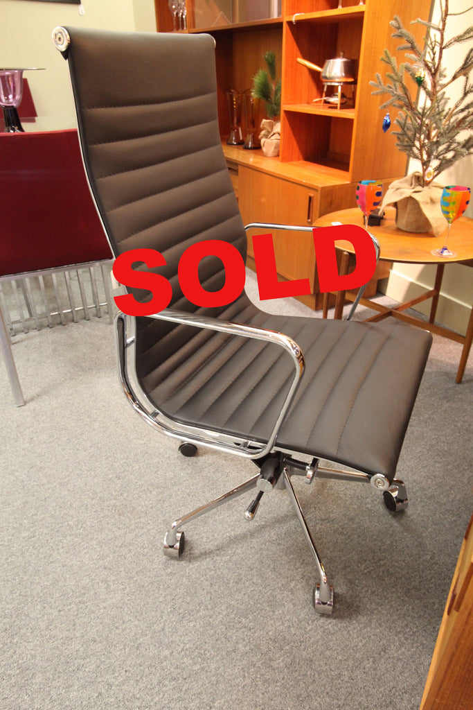 Eames Replica Office Chair (Black Leather)