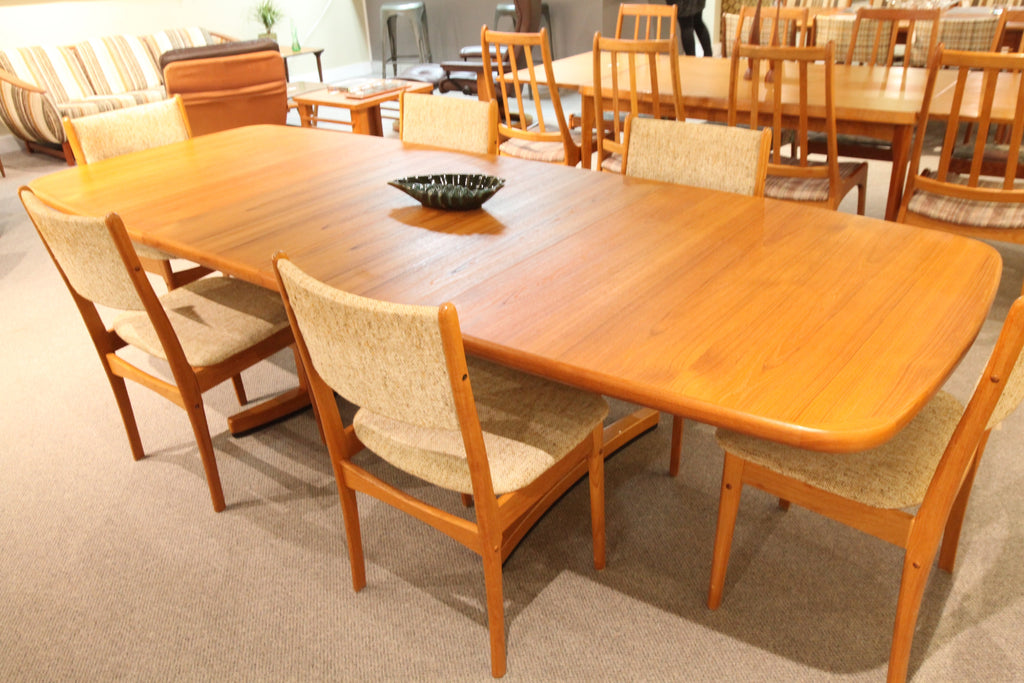Fabulous Teak Dining Table w/2 Extensions (108" x 42") or (69" x 42")