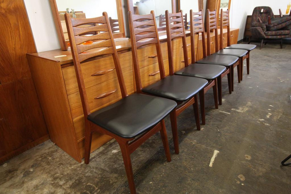 Set of 6 Vintage Niels Moller Teak High Back Dining Chairs (17.75"Wx19"Dx38.5"H)