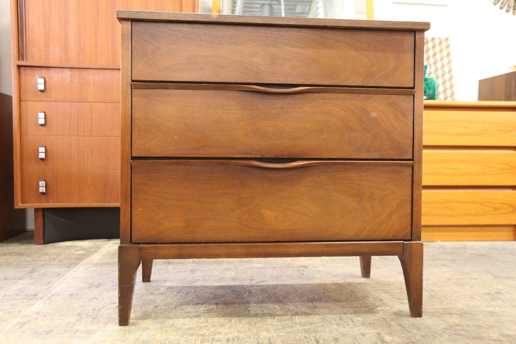Vintage Walnut 3 Drawer Dresser (31.5"W x 17.25"D x 30.75"H)