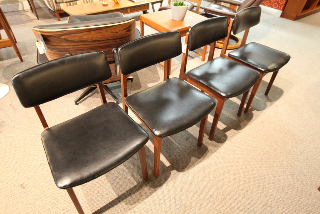 Set of 4 (RS Montreal) Teak Mid Century Dining Chairs