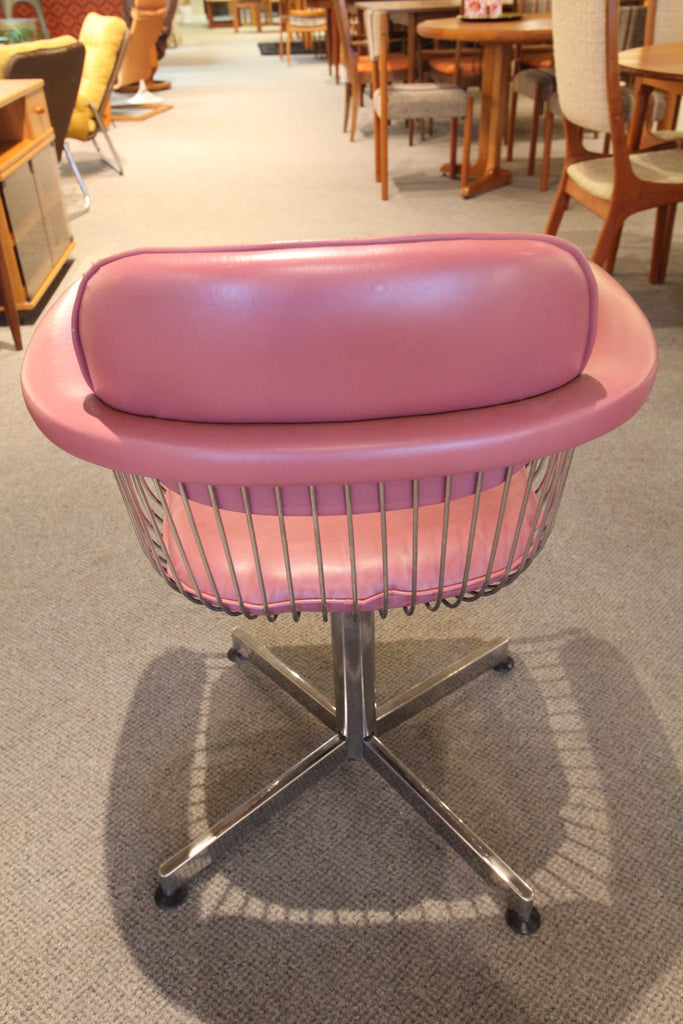 Vintage Faultless Doerner Swivel Chair (Pink)