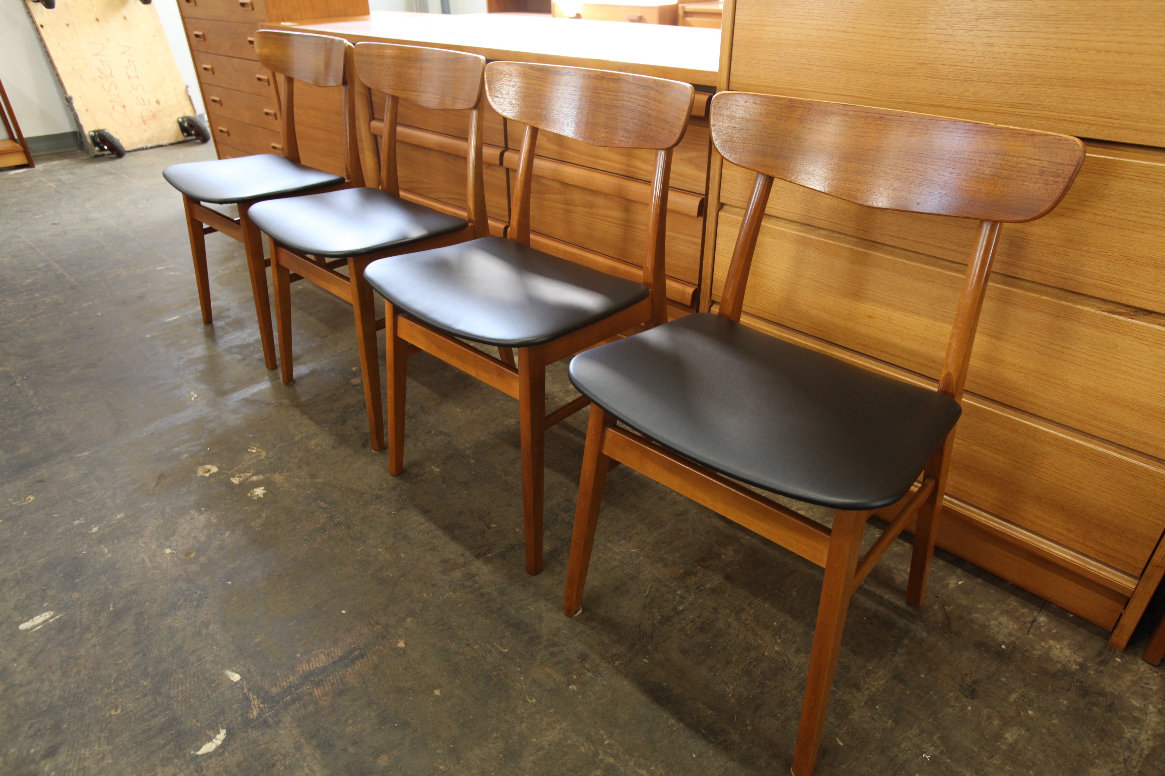 Set of 4 Danish Teak Woodback Dining Chairs (18.25"W x 17"D x 30"H)