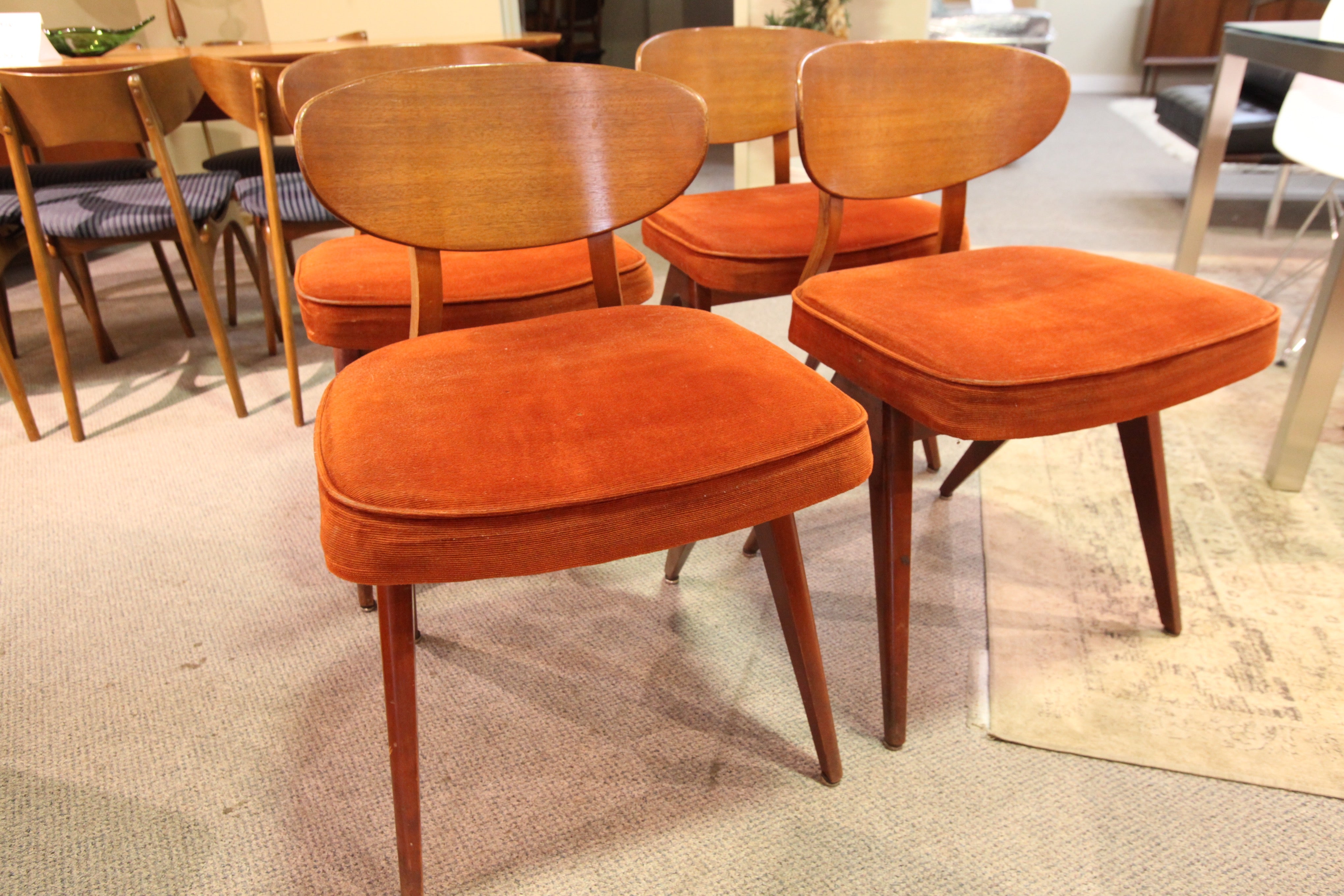 Set of 4 Vintage Mid Century Modern Chairs