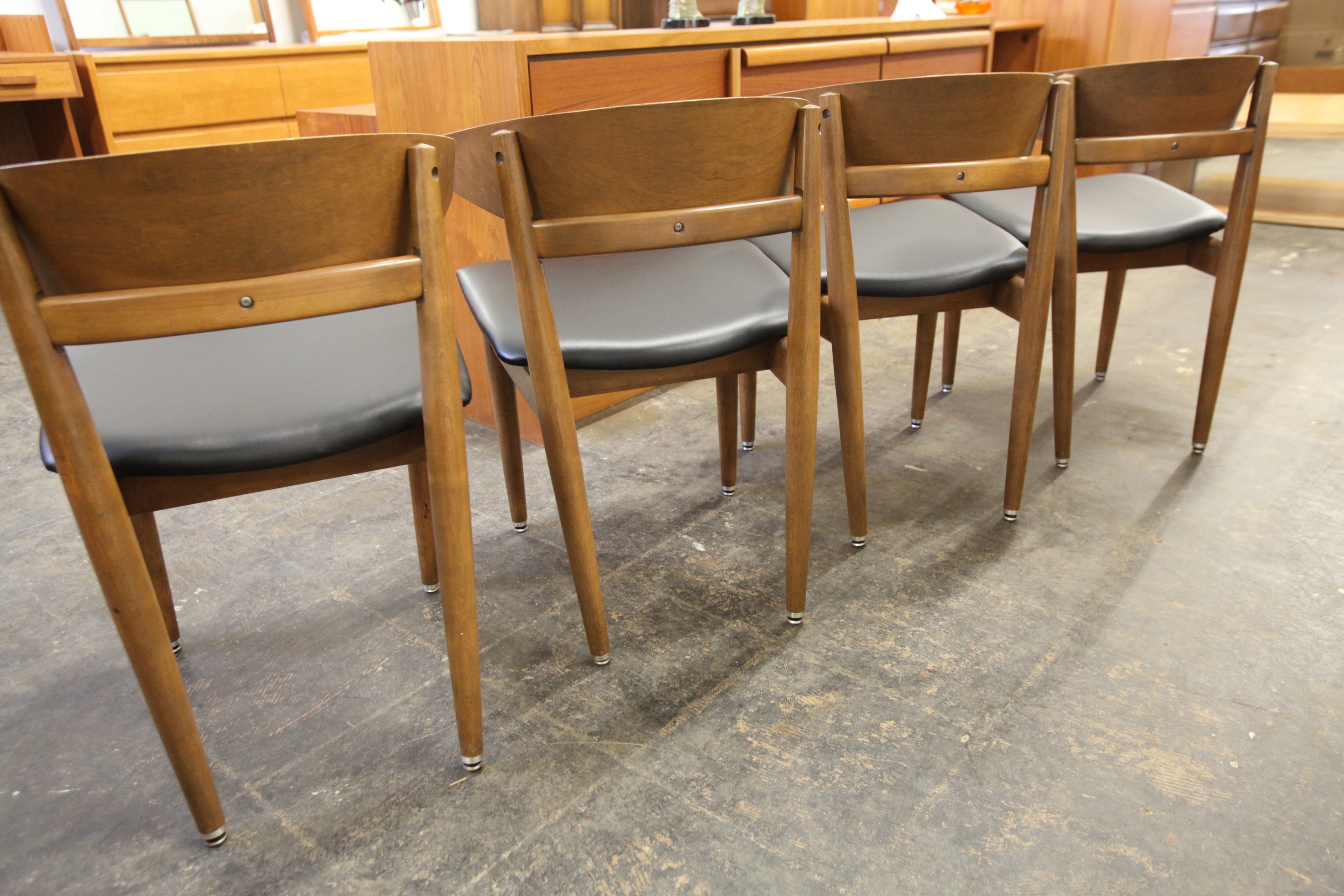 Set of 4 Vintage Walnut Chairs by Imperial  (20.25"W x 19.5"D x 28"H)