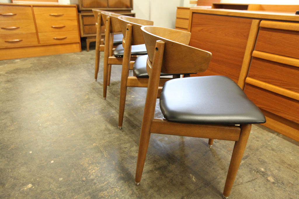 Set of 4 Vintage Walnut Chairs by Imperial  (20.25"W x 19.5"D x 28"H)