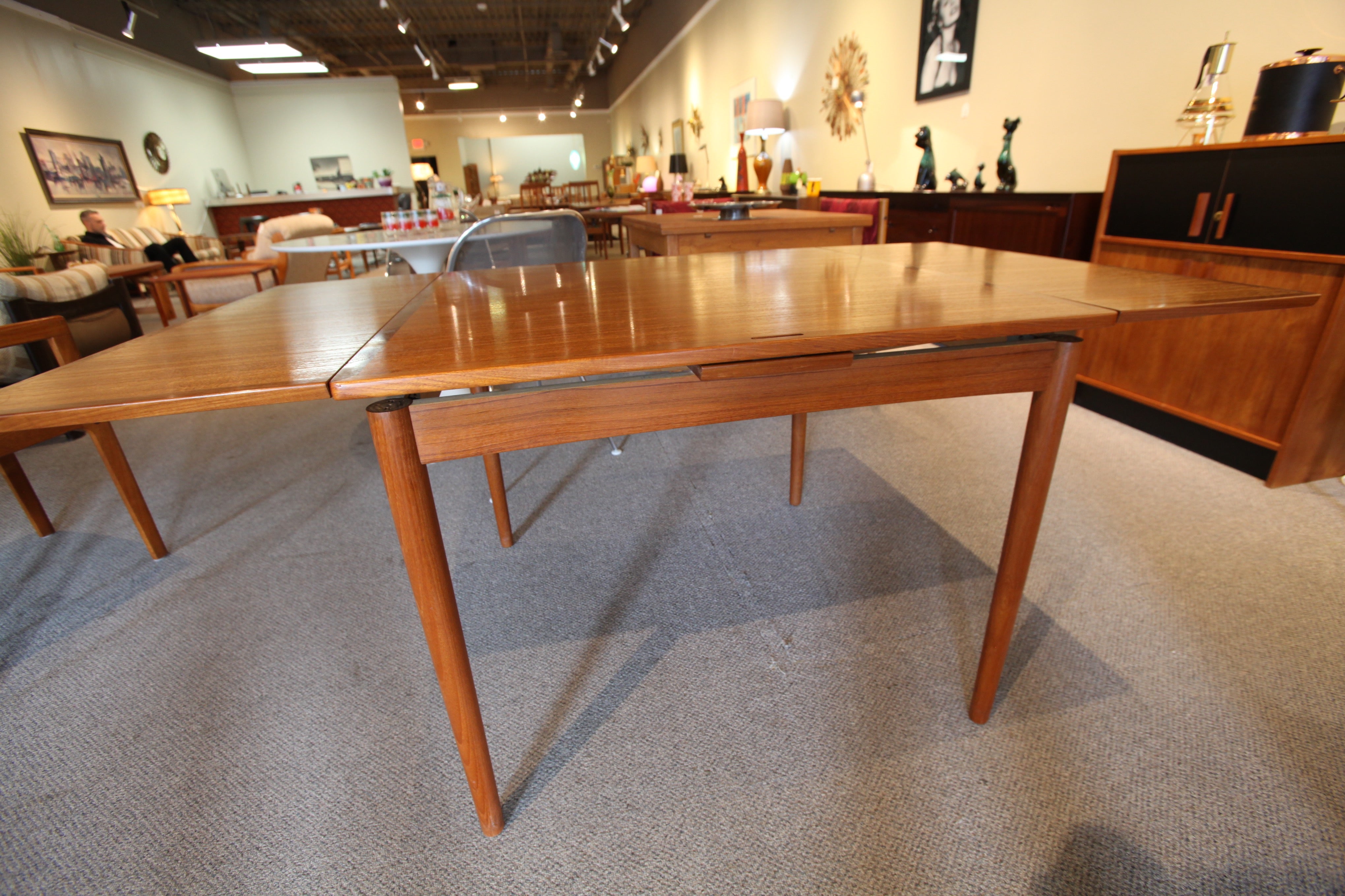 Reversible Hundevad Teak / Leather Table w/ Extensions (35.25 x 35.25) or (35.25 x 63)