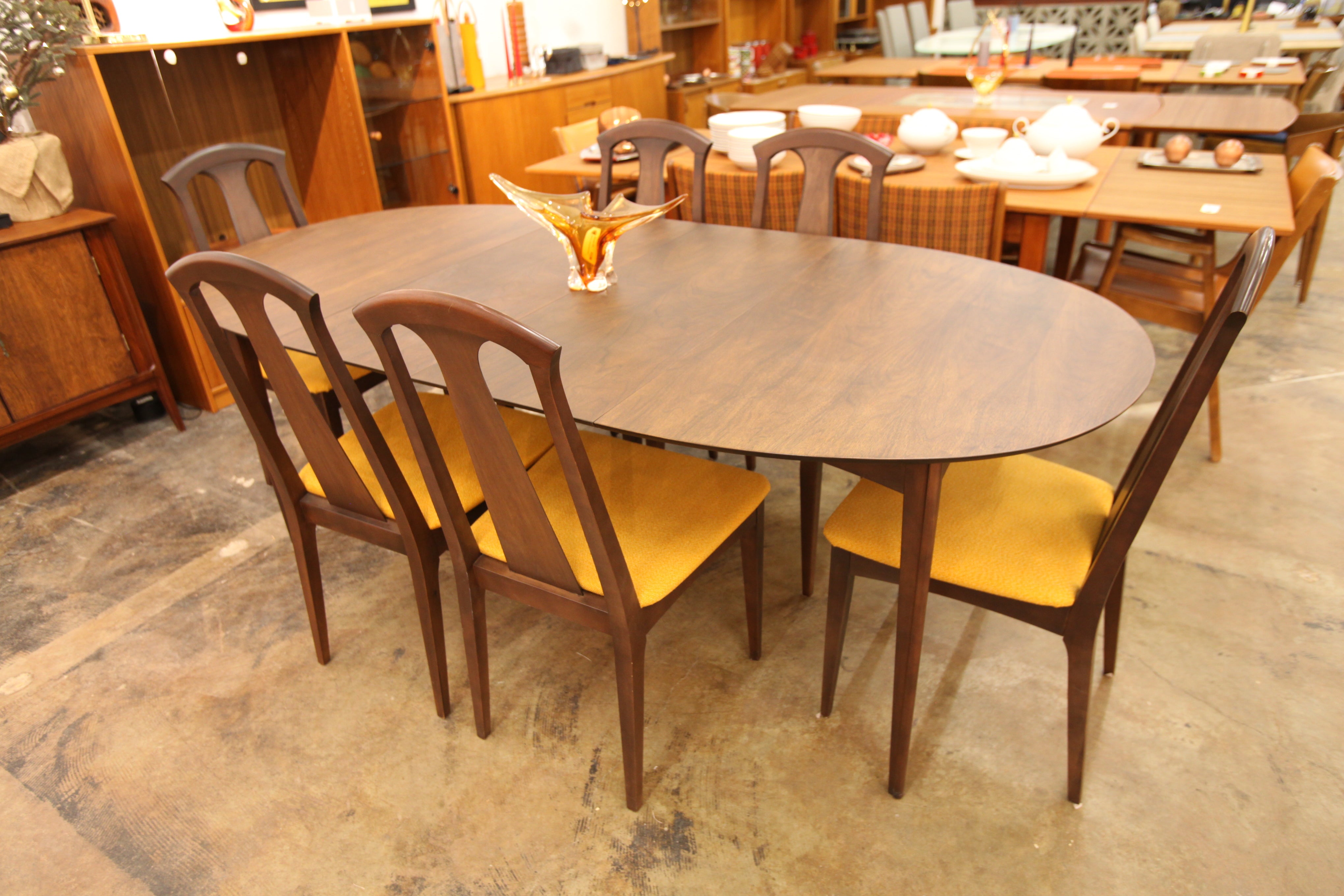 Set of 6 "Very Well Kept" Walnut Dining Chairs  (18.5"W x 21"D x 38"H)
