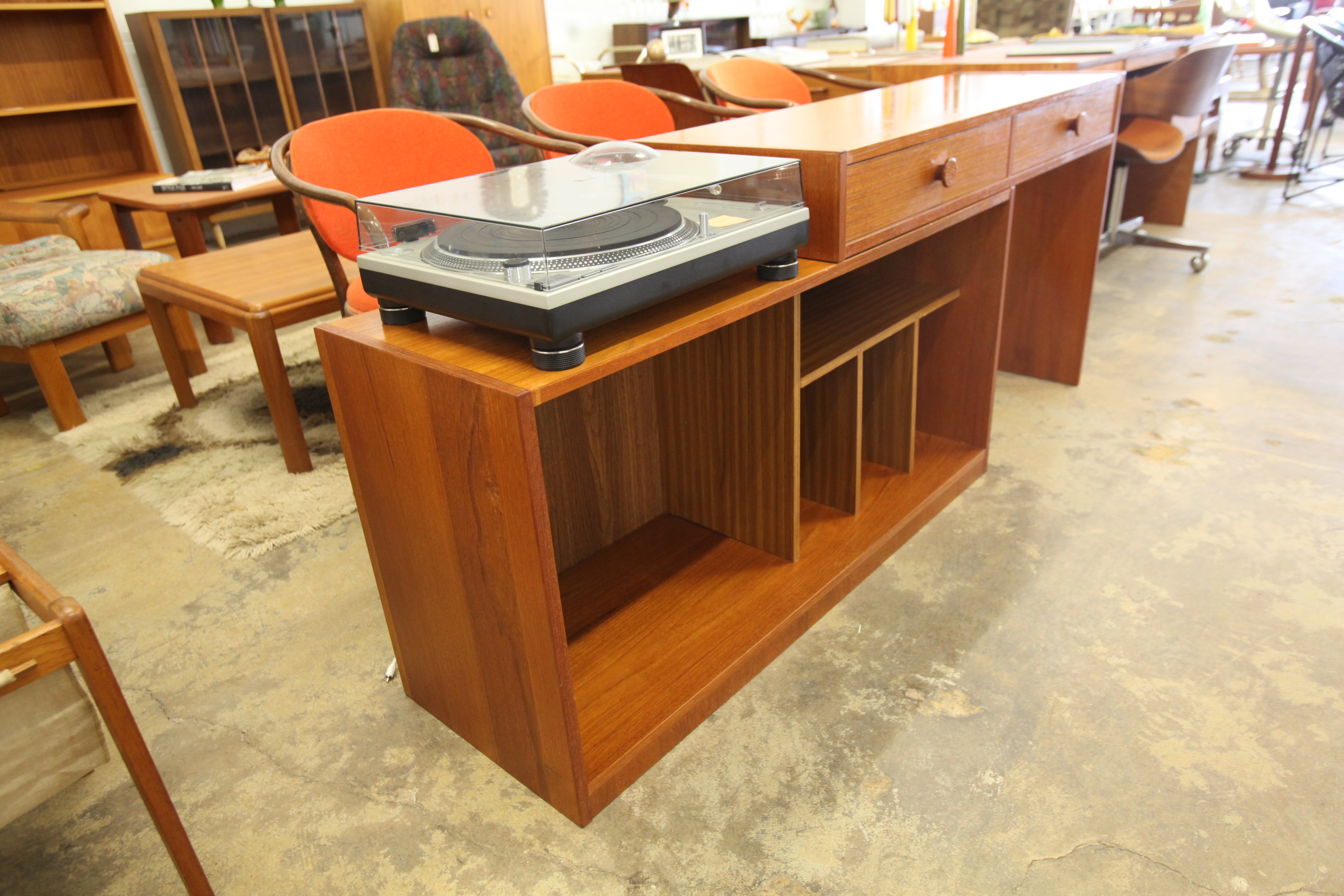 Vintage Teak Expandable Desk / Stereo Stand