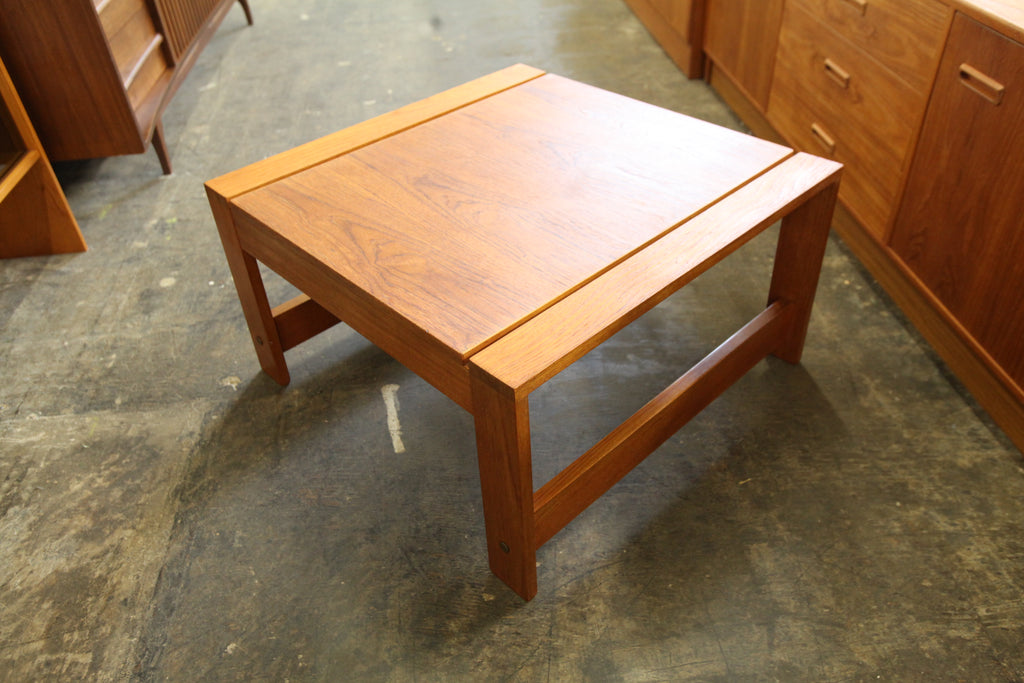 Vintage Square Teak Coffee Table / Side Table (30" x 30" x 16.5"H)