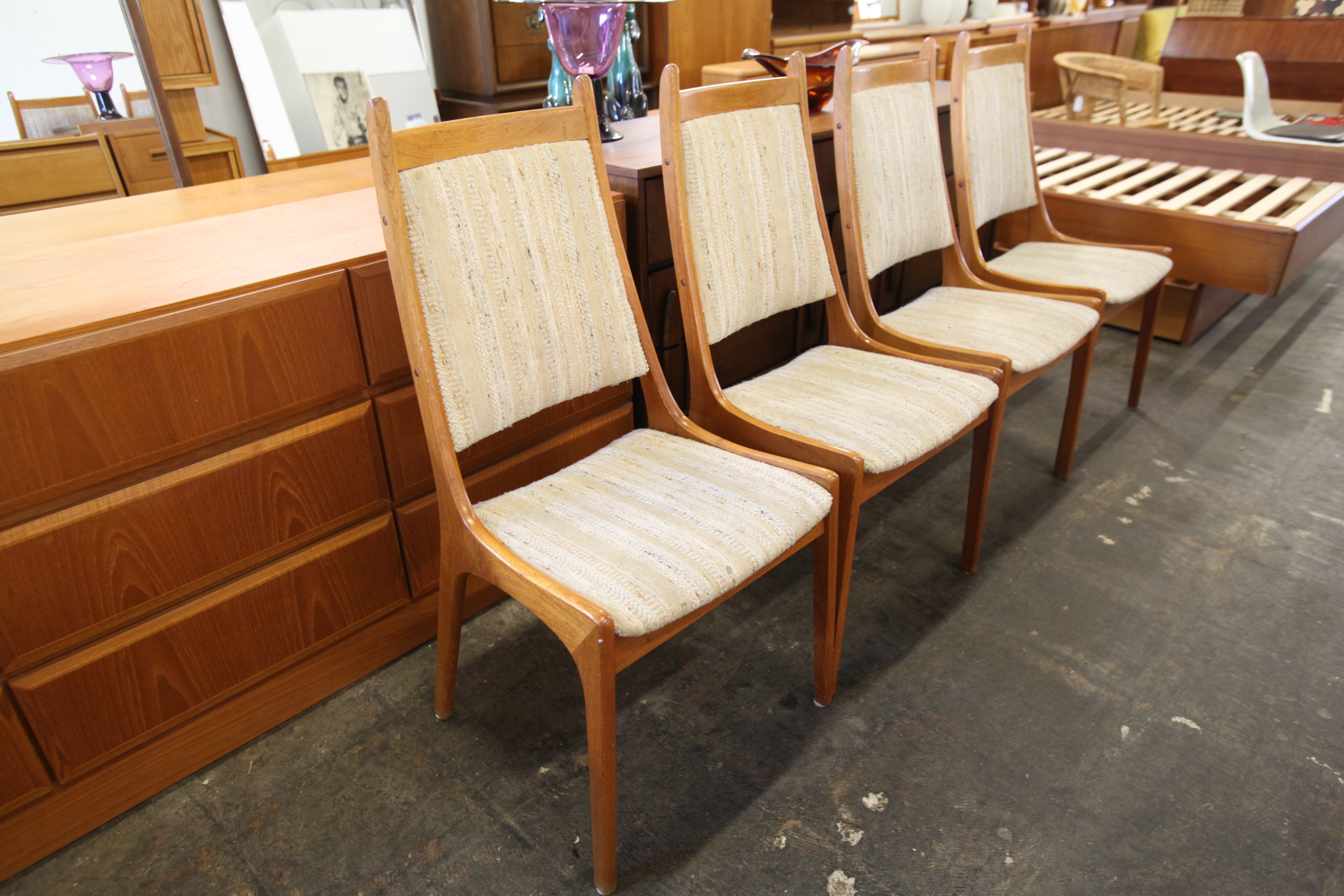 Set of 4 Vintage Teak High back Dining chairs (18.25"W x 39"H x 19"D)