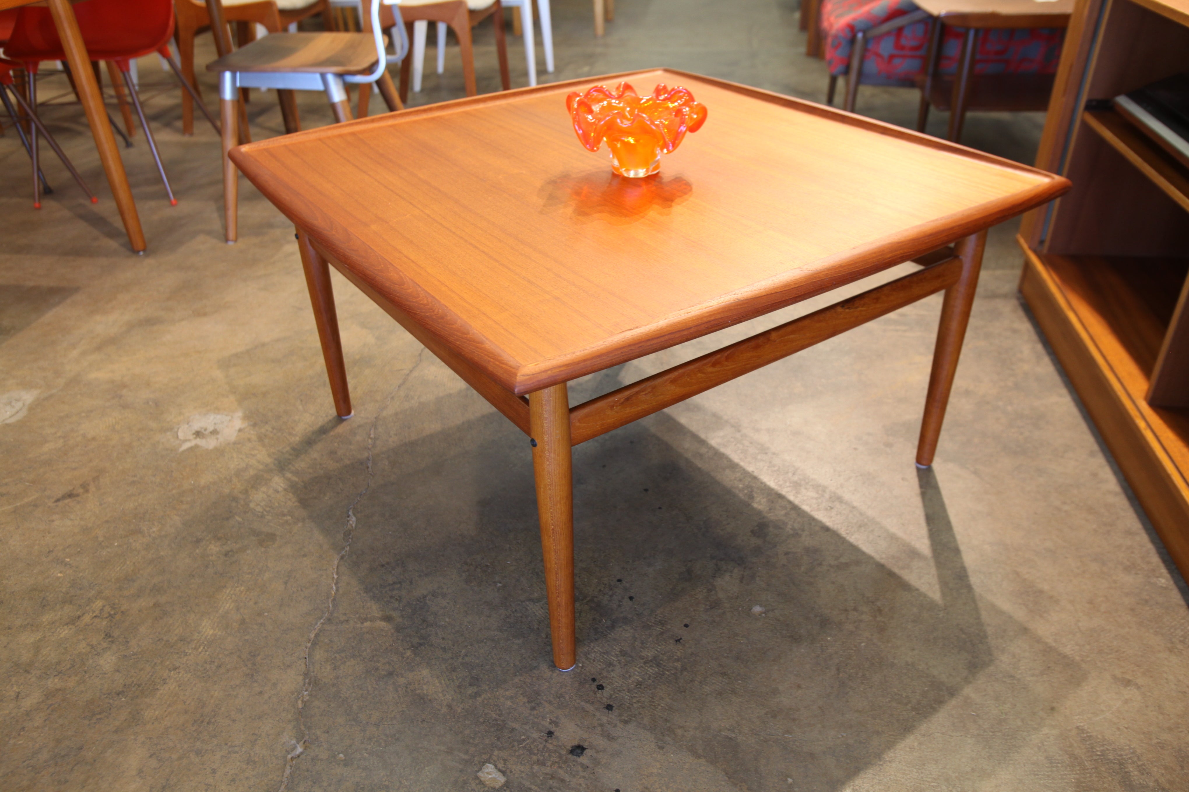 Beautiful Vintage Grete Jalk / Glostrup Square Teak Coffee Table (37.25" x 37.25" x 20.25"H)