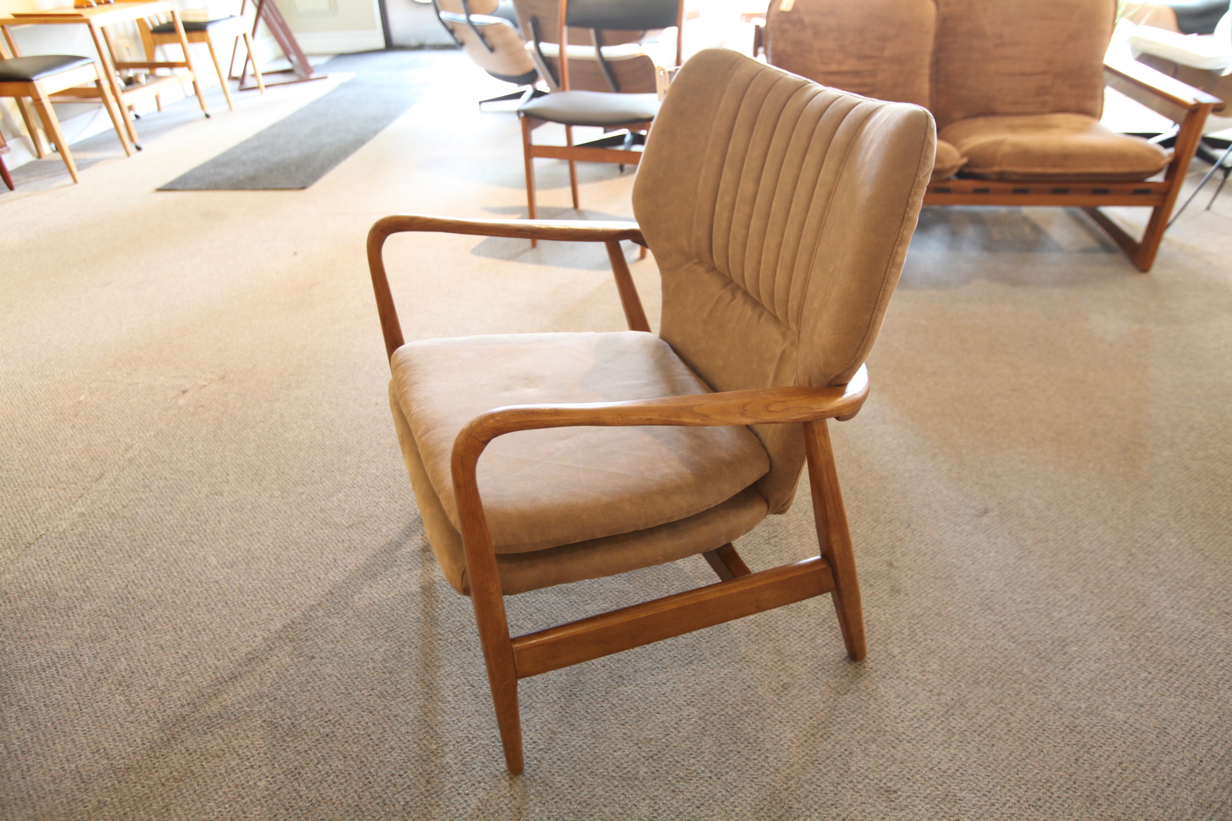 Replica Wood Lounge Chair (28"W x 25"D x 33"H)