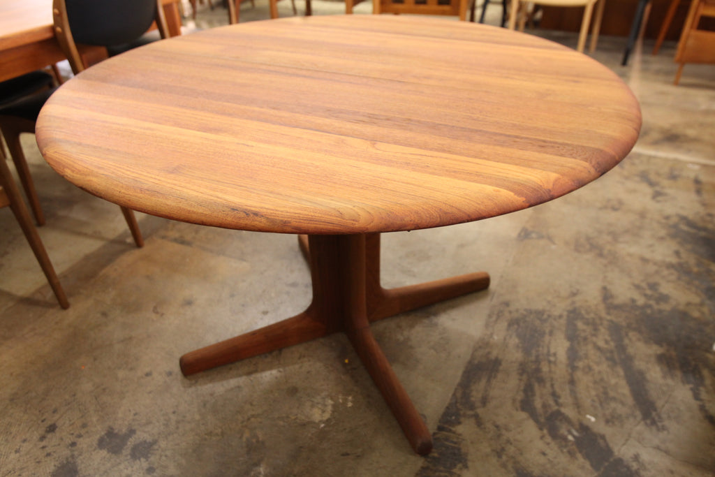 Vintage Round "SOLID TEAK" Dining Table w/ One Leaf (47" Round Dia or 47" x 72")