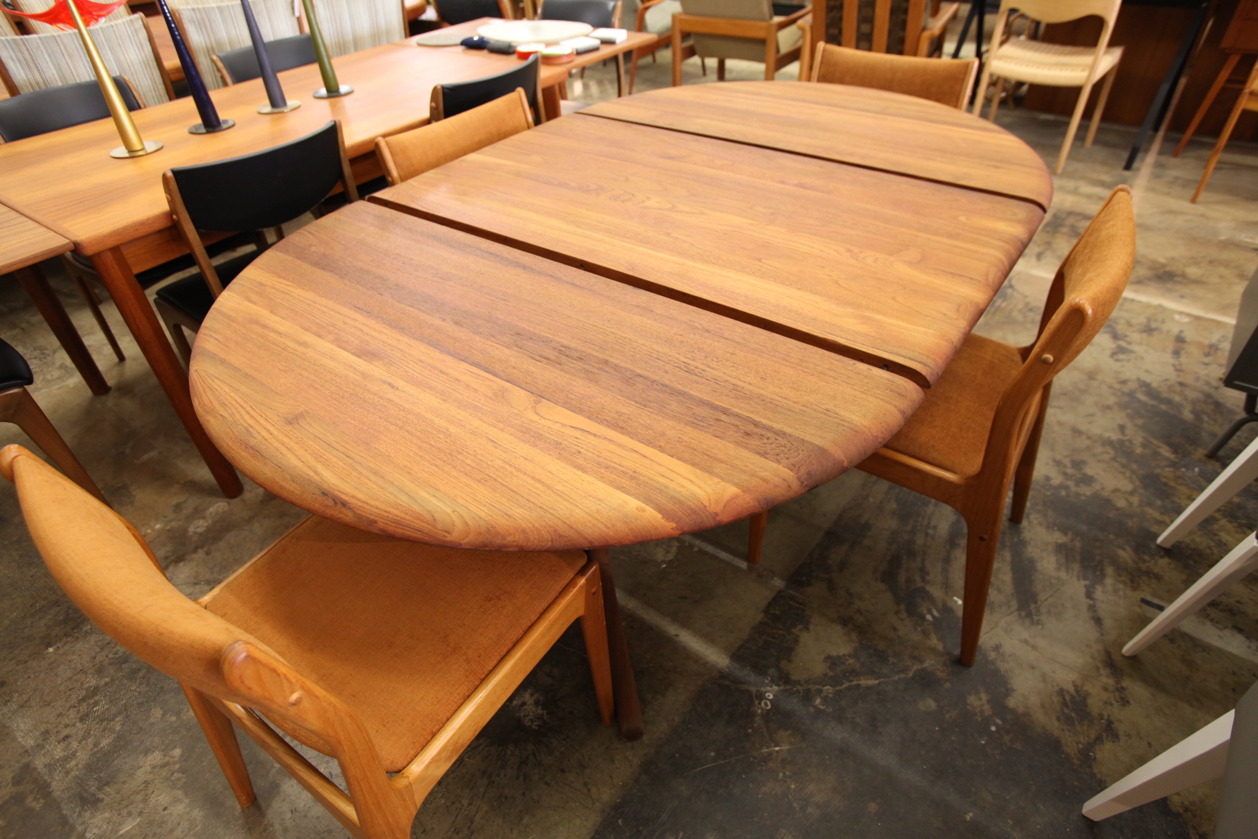 Vintage Round "SOLID TEAK" Dining Table w/ One Leaf (47" Round Dia or 47" x 72")
