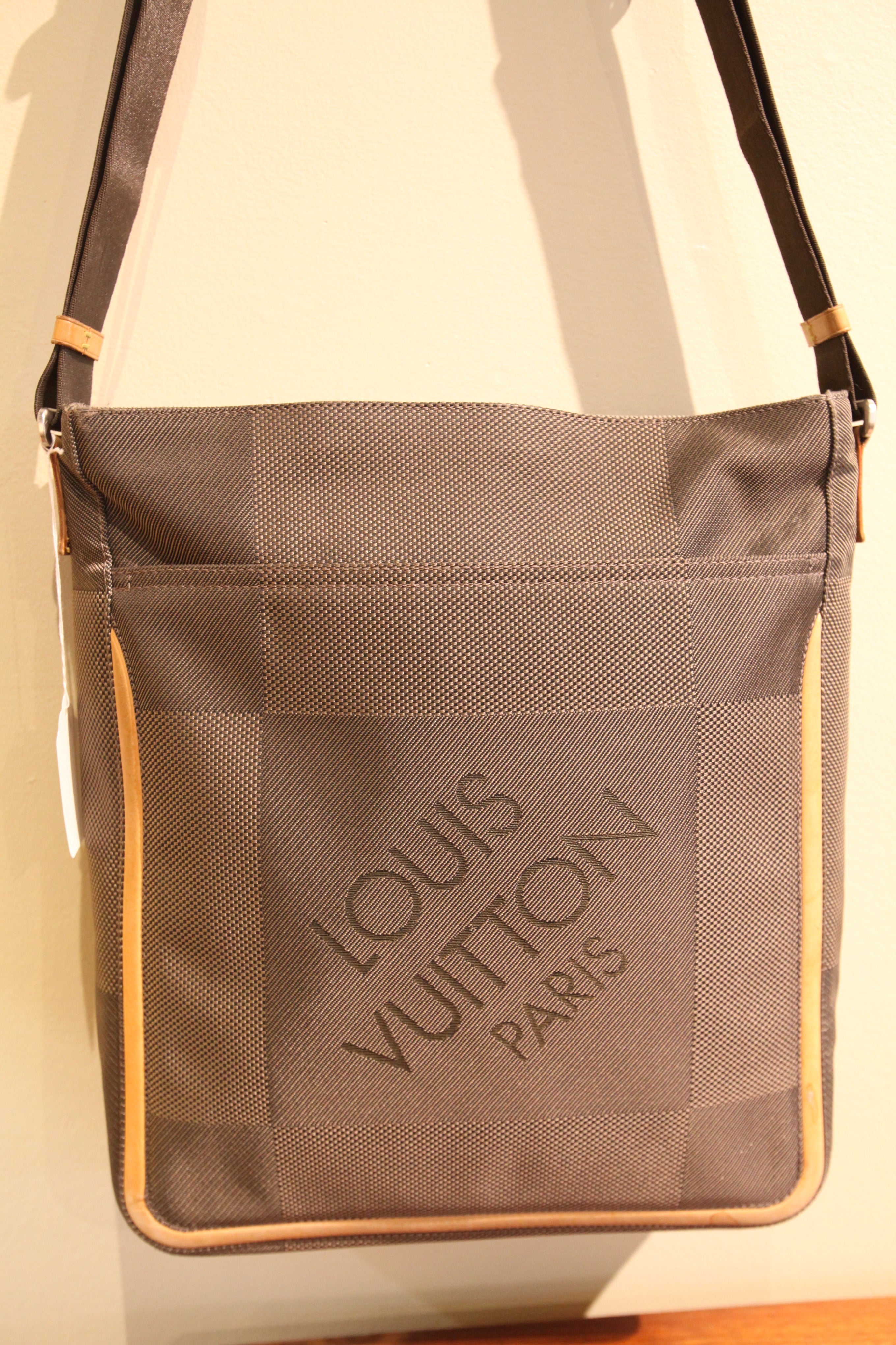 Louis Vuitton Damier Gant Messenger Bag (15.5" x 14" x 3")
