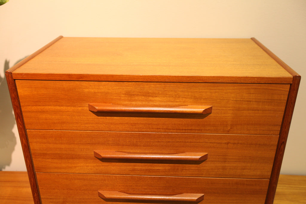 Vintage Teak 6 Drawer Tallboy Dresser (29.25"W x 16"D x 43.5"H)