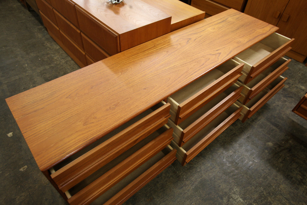 Vintage Teak 9 Drawer Dresser (75"W x 18.25"D x 24.75"H)
