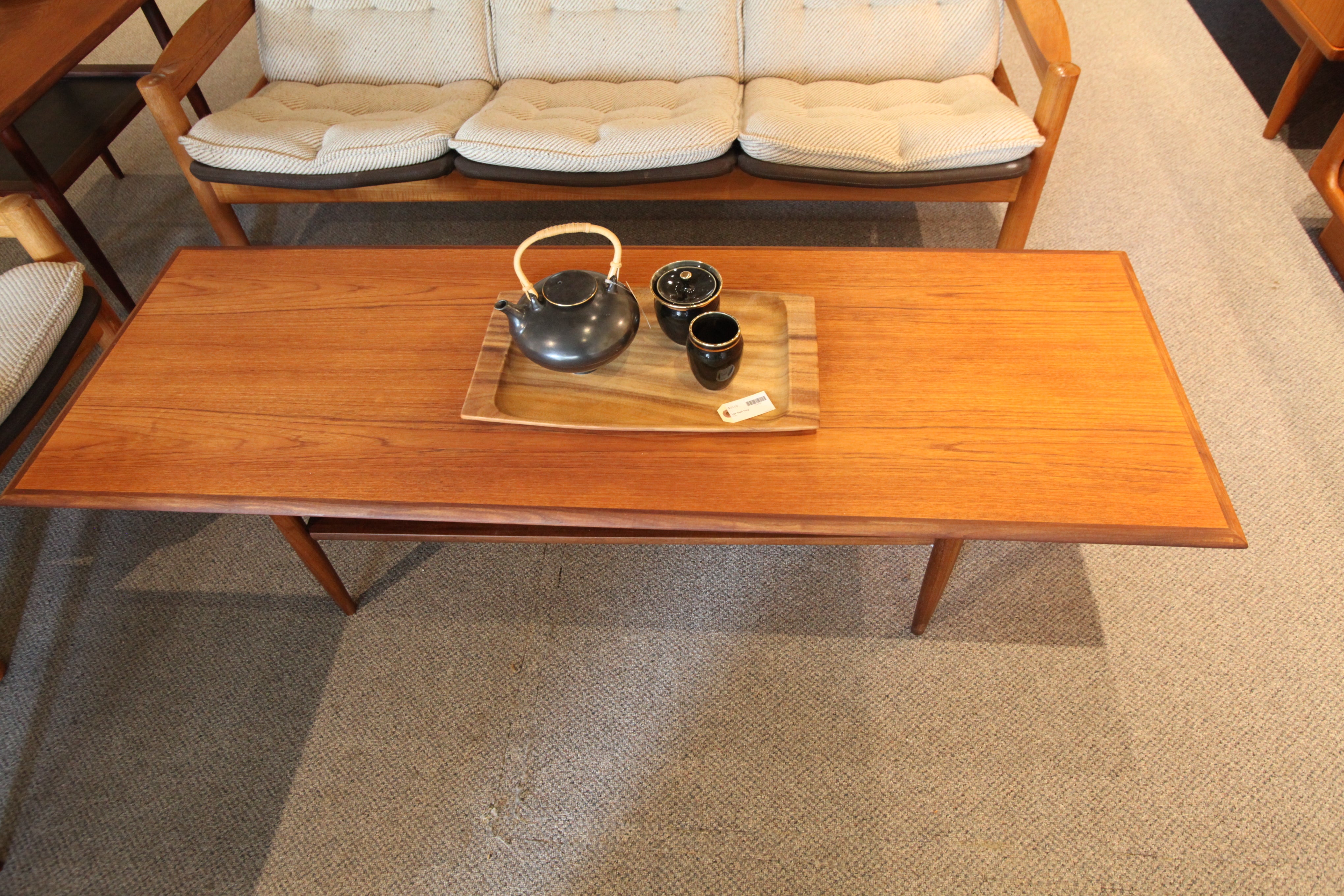 Vintage Teak Coffe Table w / Lower Shelf (60"L x 21"W x 17"H)