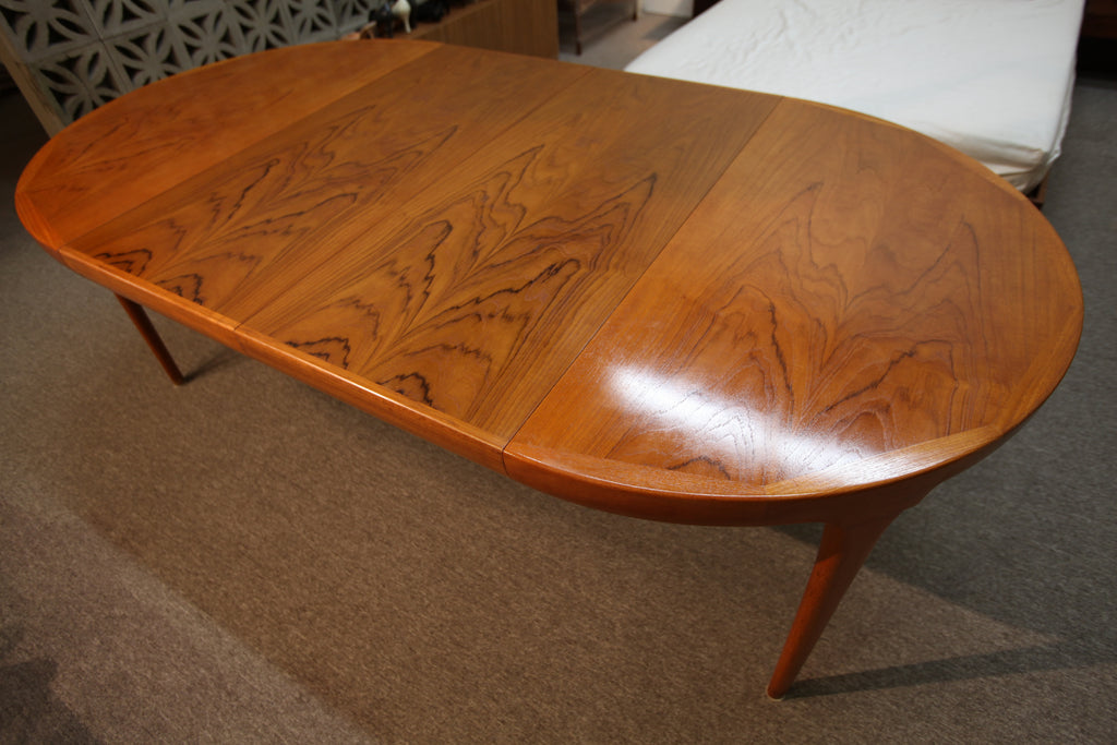 Exceptional Vintage Ib Kofod-Larsen for Faarup Danish Teak Dining Table w/ 2 Leafs
