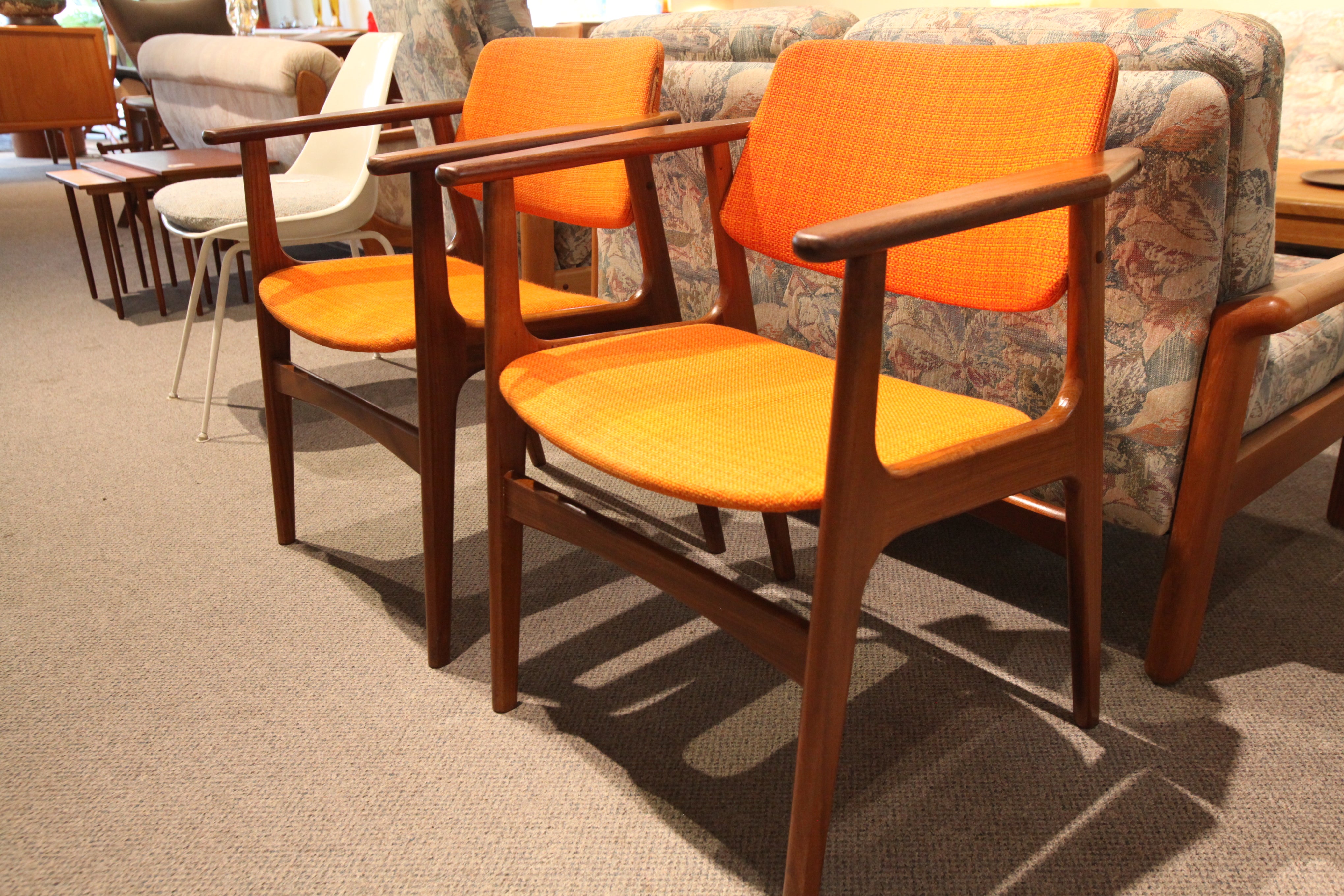 Vintage Walnut / Orange Arm Chair (24"W x 21"D x 31"H)