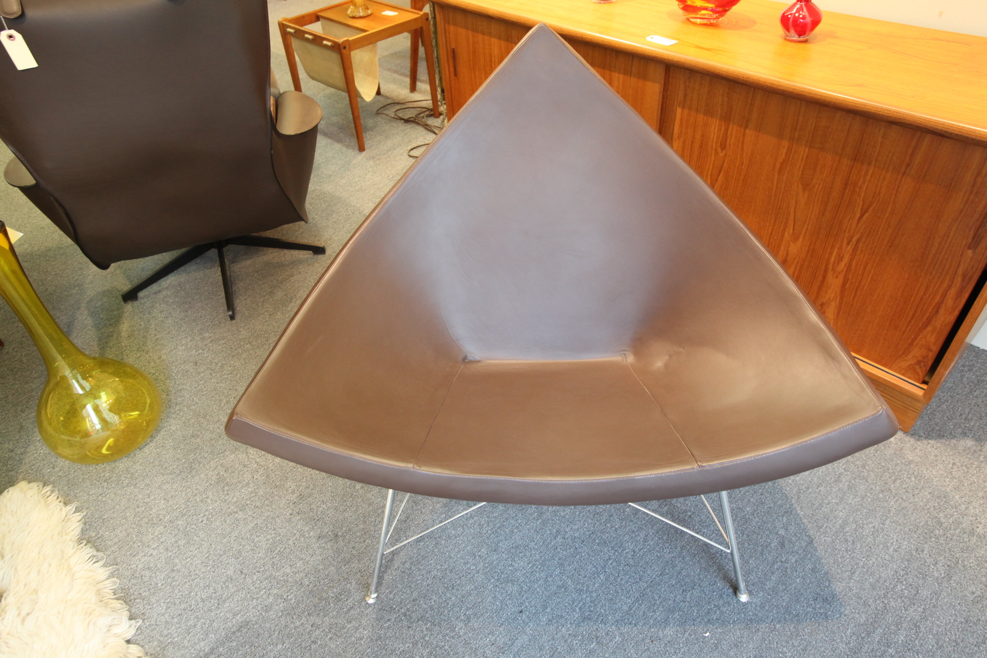 George Nelson Coconut Chair (Replica) 42"W x 33.5"H x 29"D)