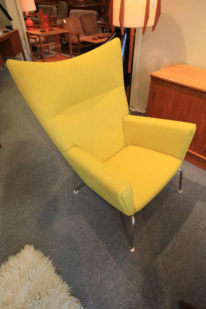 Hans Wegner Wing Chair Replica / Mustard (35"W x 37"D x 41"H)